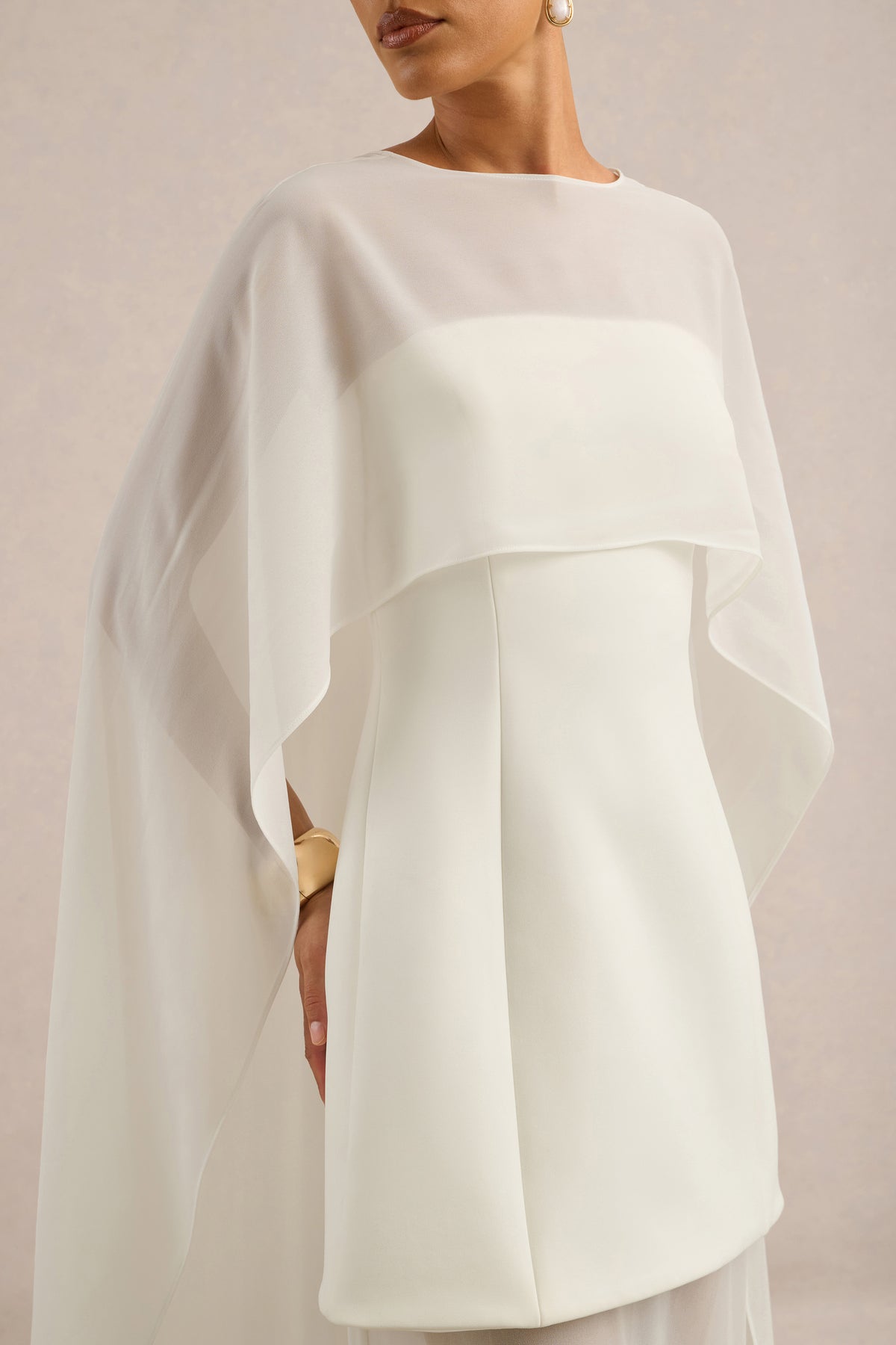 ECM_HR_CL136957110 - Chessa _ White Boat-Neck Maxi Dress With Sheer Cape3.jpg