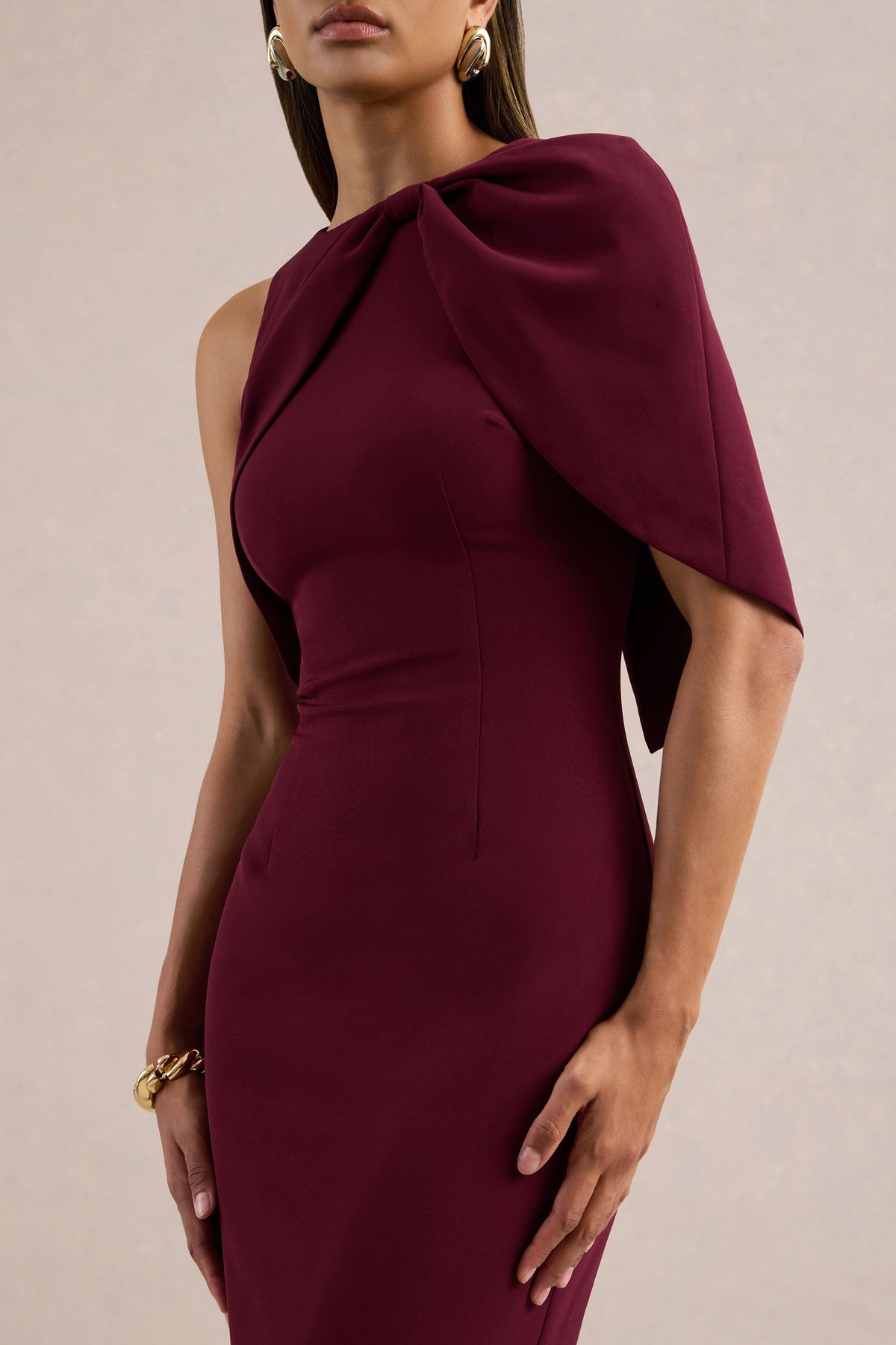 ECM_HR_CL137291102_Quira_Burgundy_8719.jpg