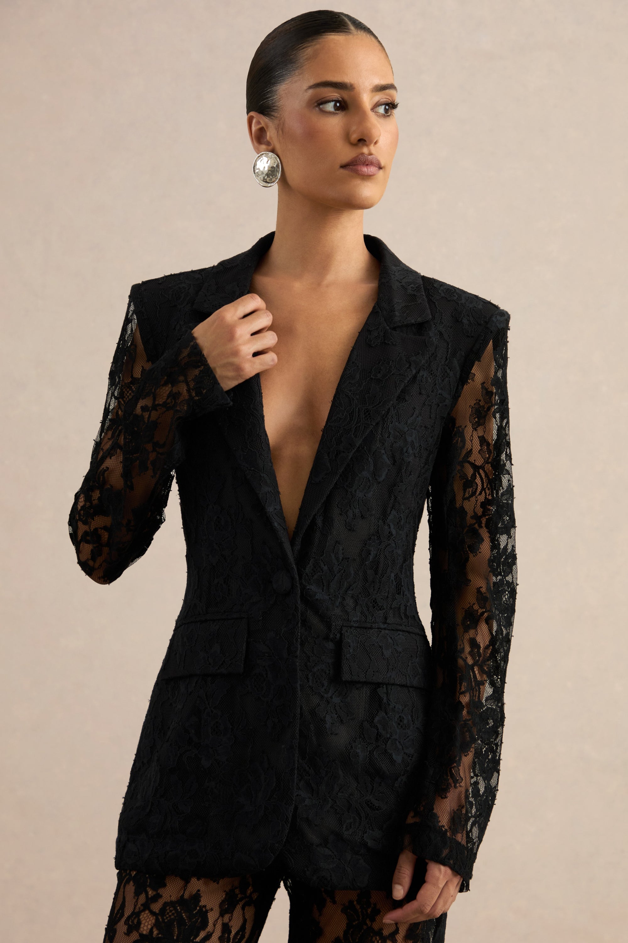 Vergia Black Lace Tailored-Blazer CL137796001 _ viloria lace black trousers CL137795001_ 47.jpg