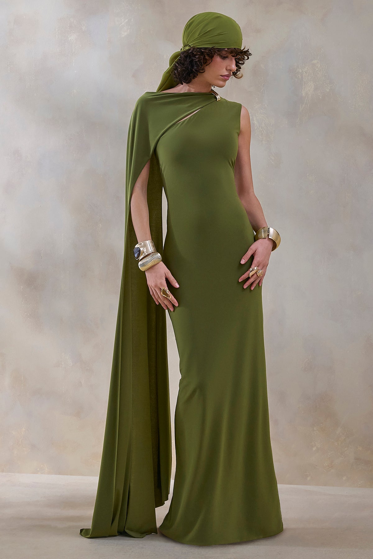ECM_HR_CL137886037 - Isdelia | Green Asymmetric-Neck Maxi Dress With Cape-Sleeve 3.jpg