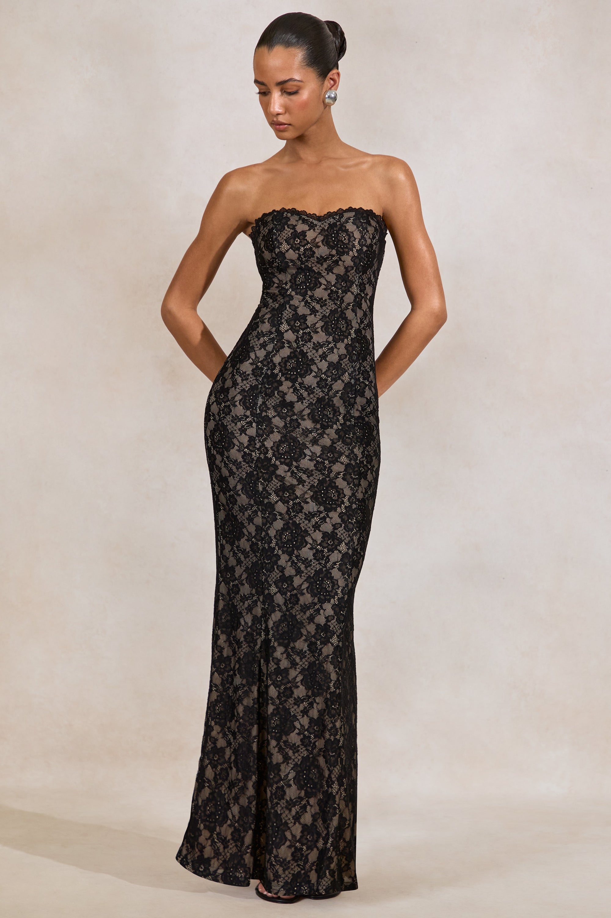 ECM_HR_CL137971001 - Mirellia _ Black Lace Sweetheart-Neck Maxi Dress5.jpg