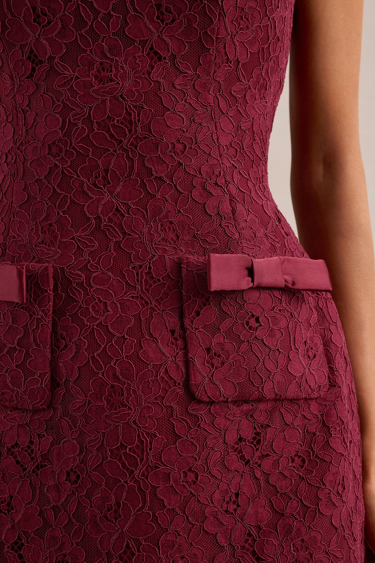 ECM_HR_Cl138527102 - Cielle _ Burgundy Lace High-Neck Mini Dress With Bows Detailing5.jpg