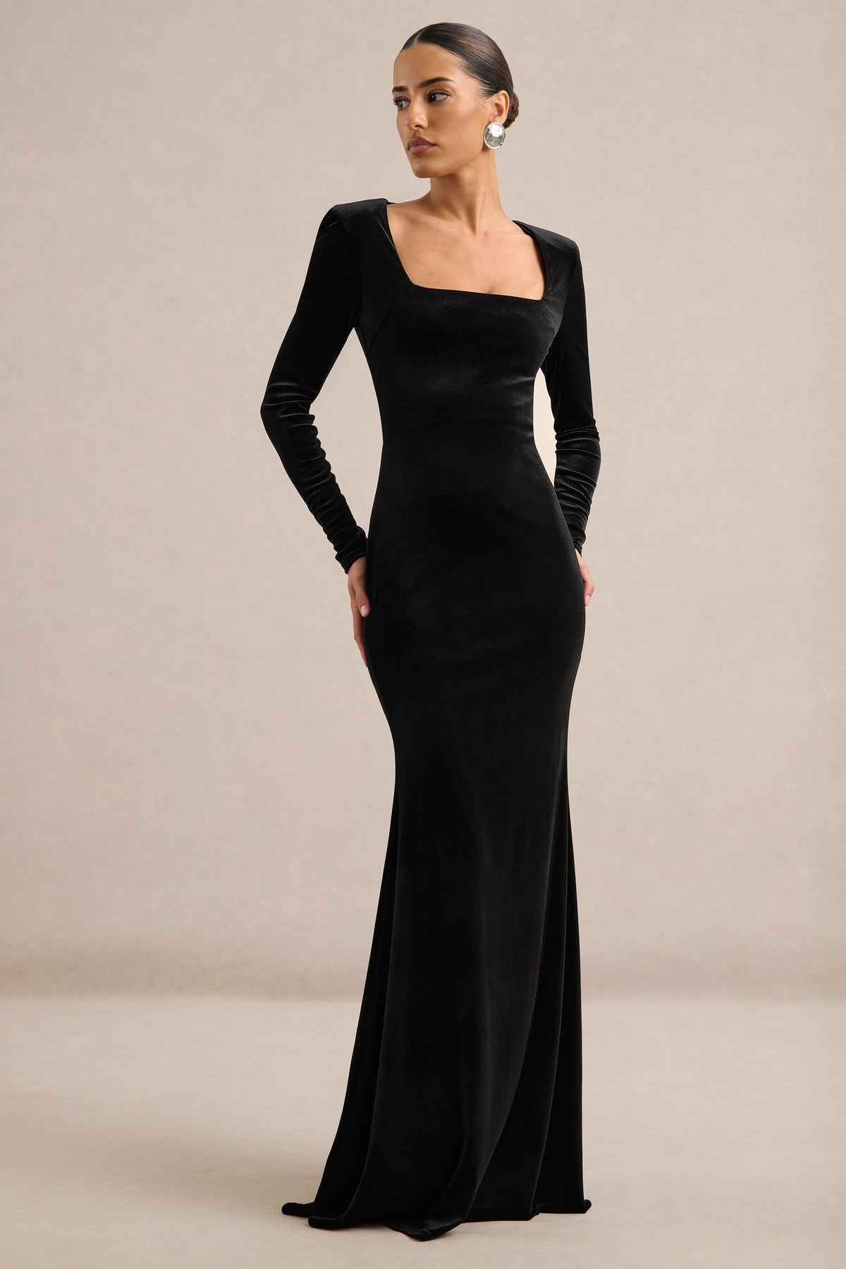 ECM_HR_CL139123001 - Torifina _ Black Velvet Square Neck Long Sleeve Maxi Dress2.jpg