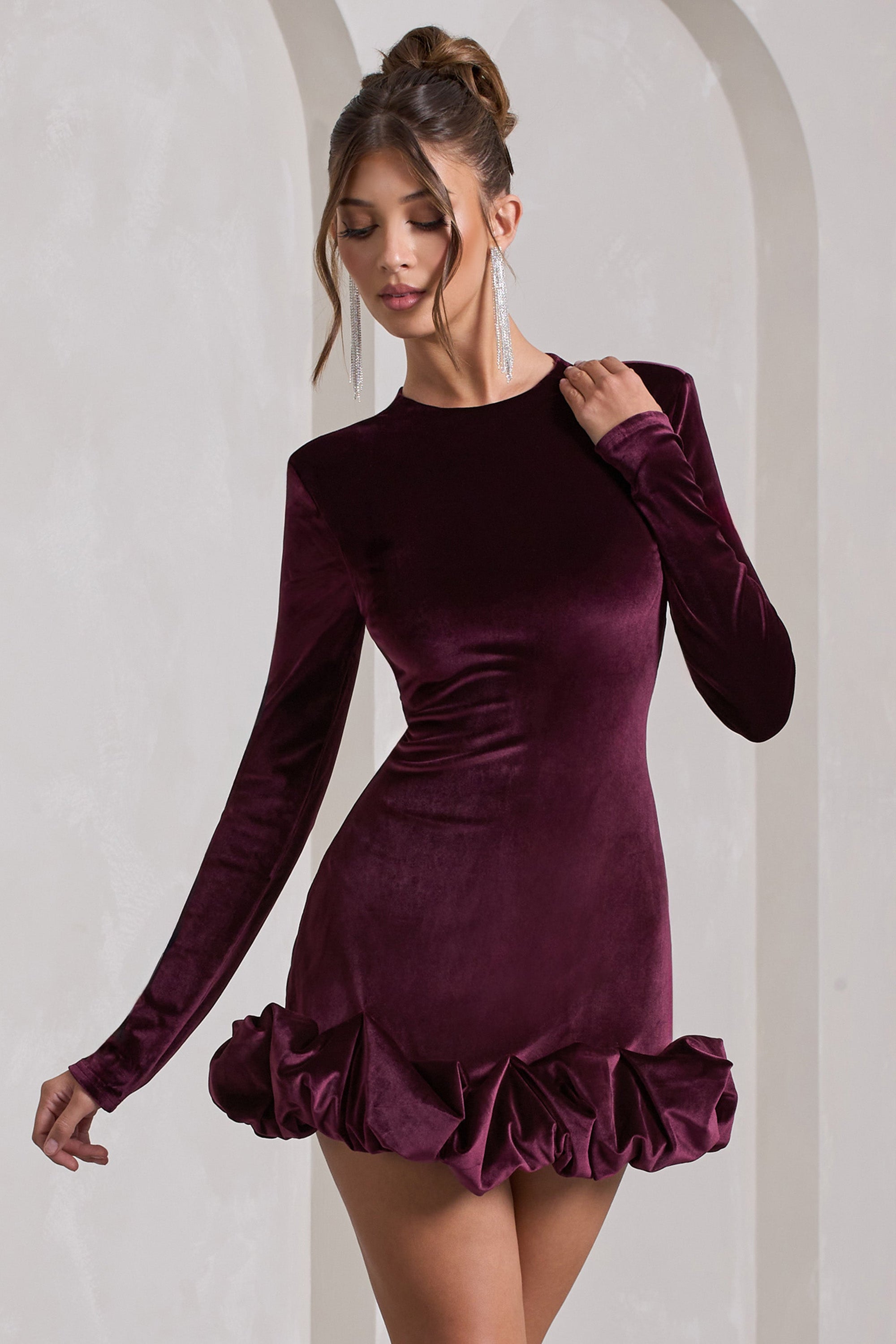 Claudine | Port Velours Gerimpeld Mini Jurk Met Lange Mouwen