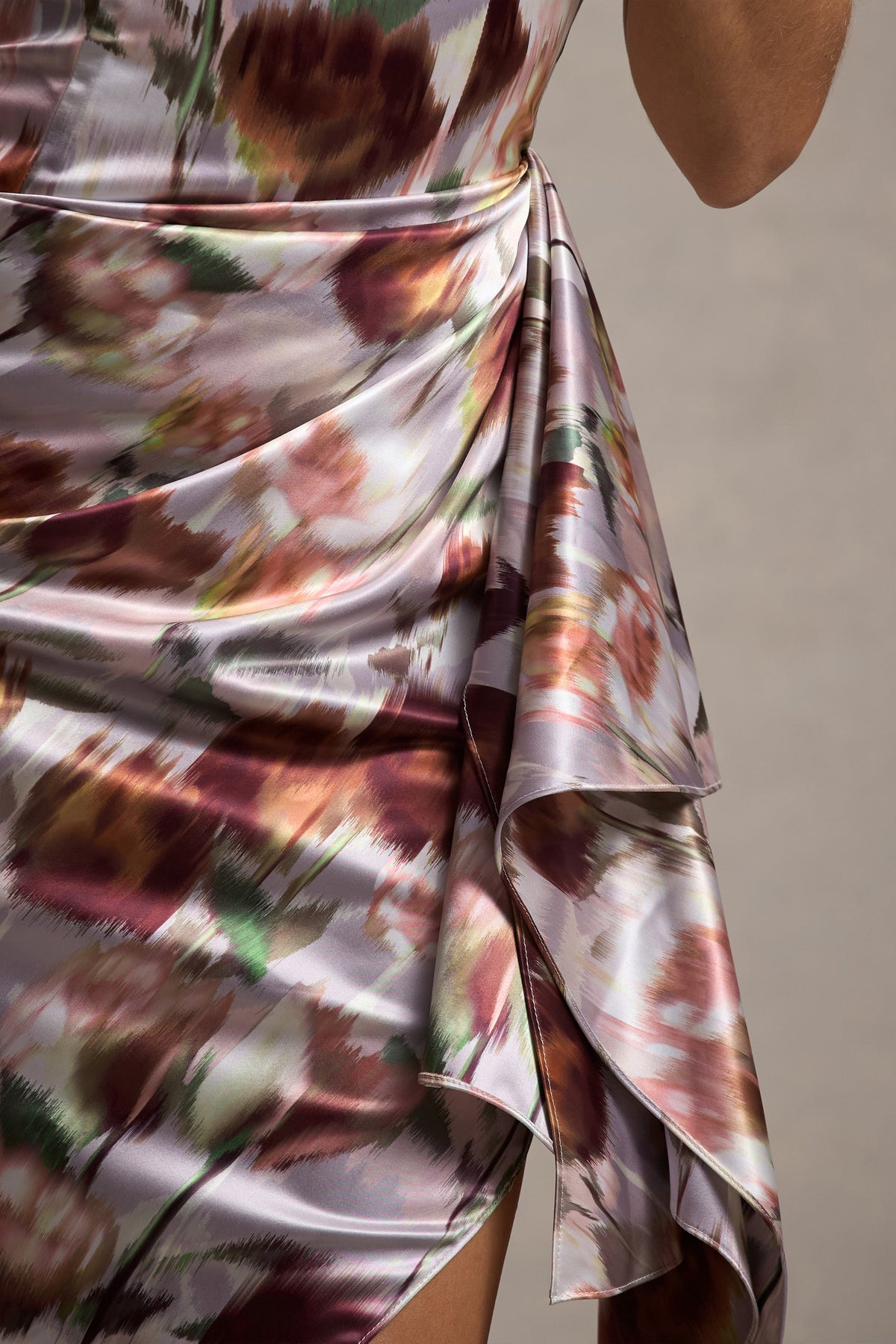 Axel | Crème Bloemenprint Satijnen Strapless Overslag Midi Jurk