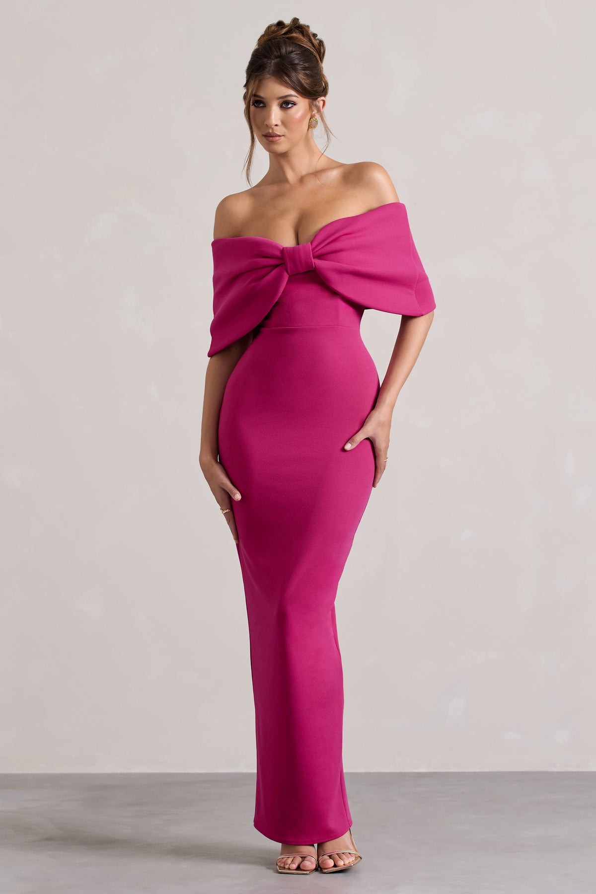 Cornelia | Felroze  Strapless Maxi Jurk Met Oversized Strik Detail