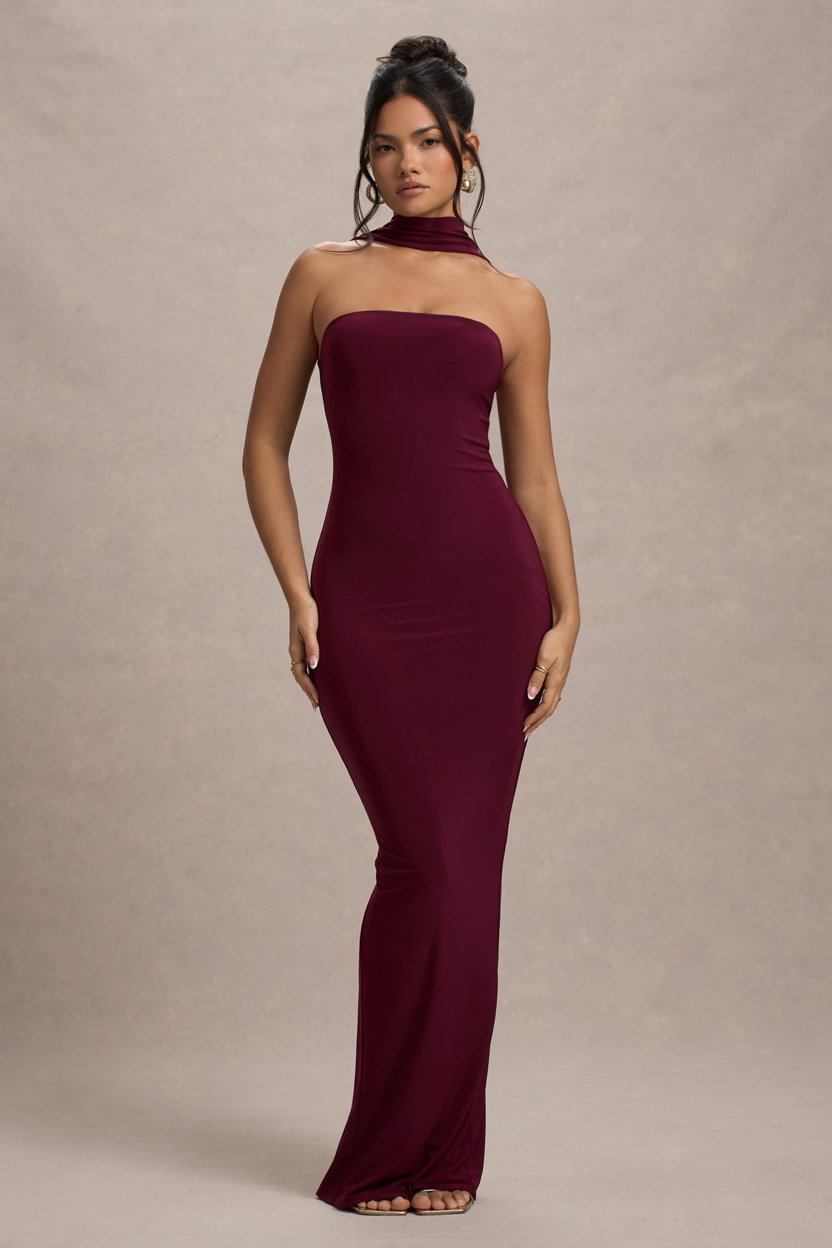 Nobu | Bordeaux Bandeau Maxi Jurk Met Halter Kraag
