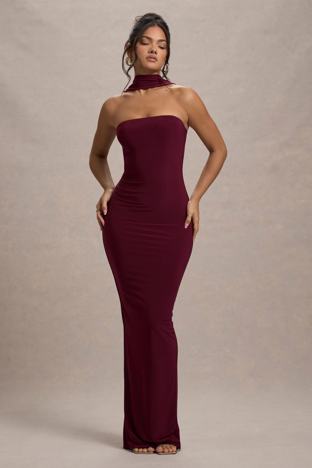 Nobu | Bordeaux Bandeau Maxi Jurk Met Halter Kraag