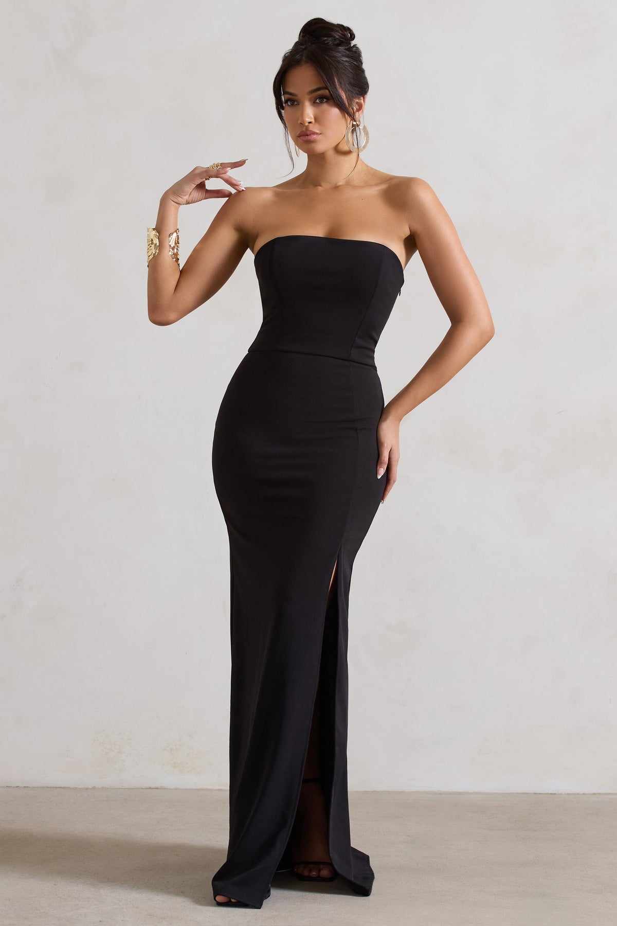 Belle of The Ball | Zwarte Bandeau Maxi Jurk Met Split Zoom