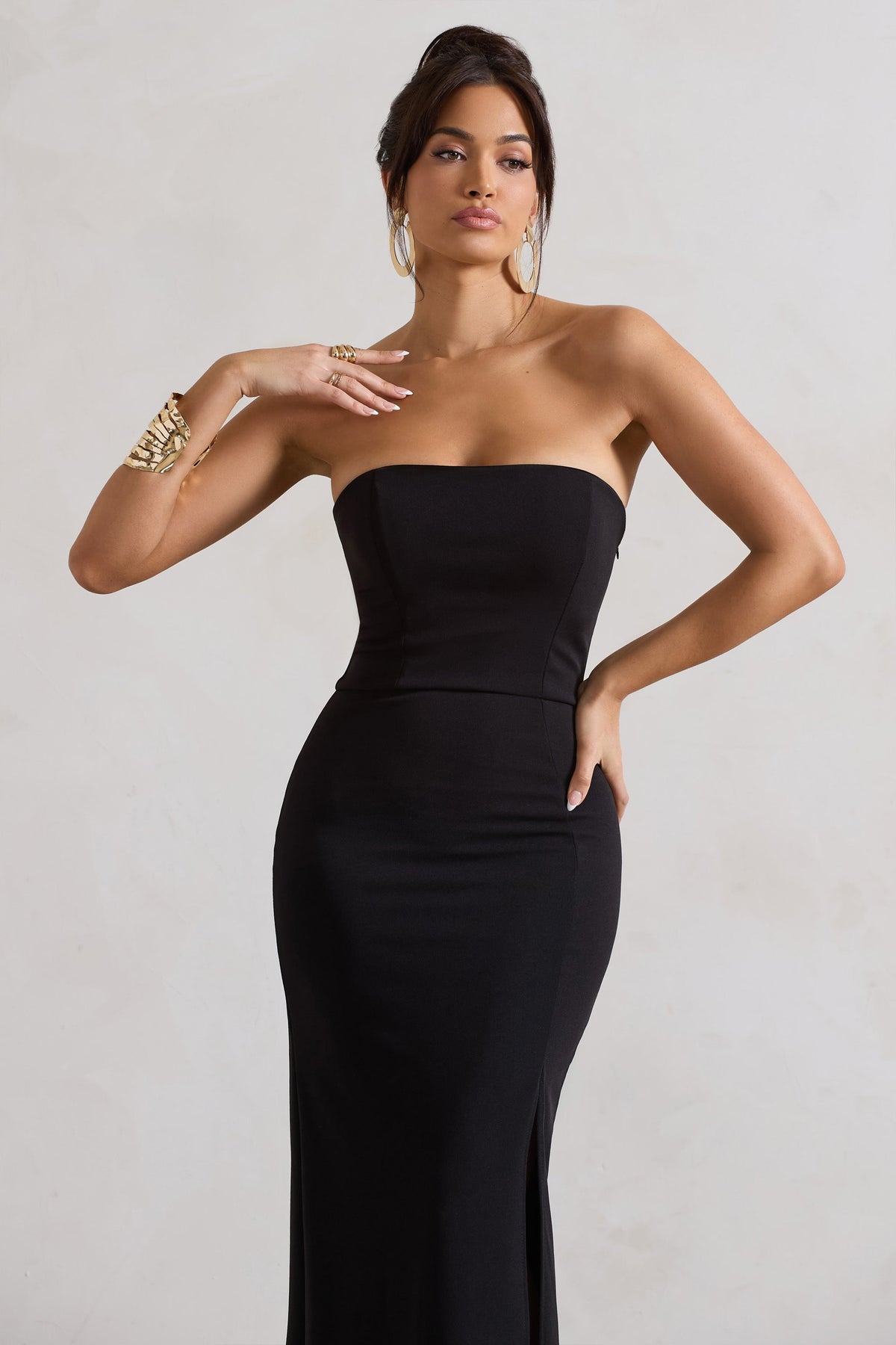 Belle of The Ball | Zwarte Bandeau Maxi Jurk Met Split Zoom