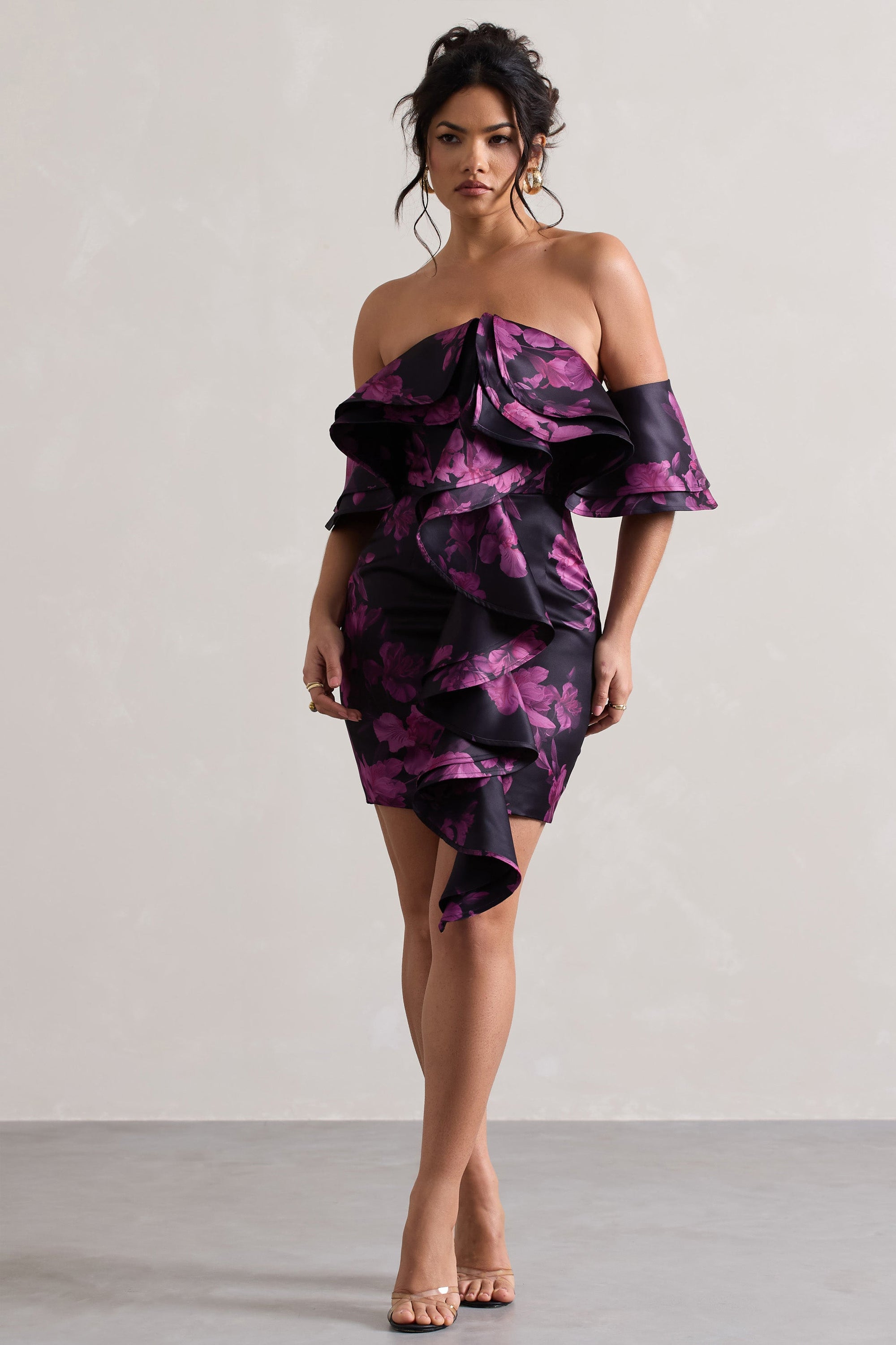 Aspen | Zwarte Bloemenprint Bardot Mini Jurk Met Ruches