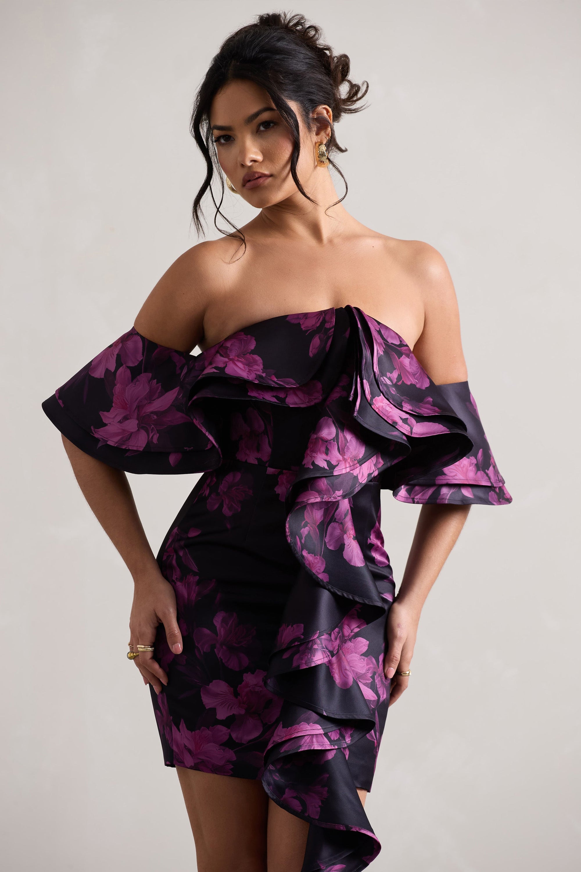 Aspen | Zwarte Bloemenprint Bardot Mini Jurk Met Ruches