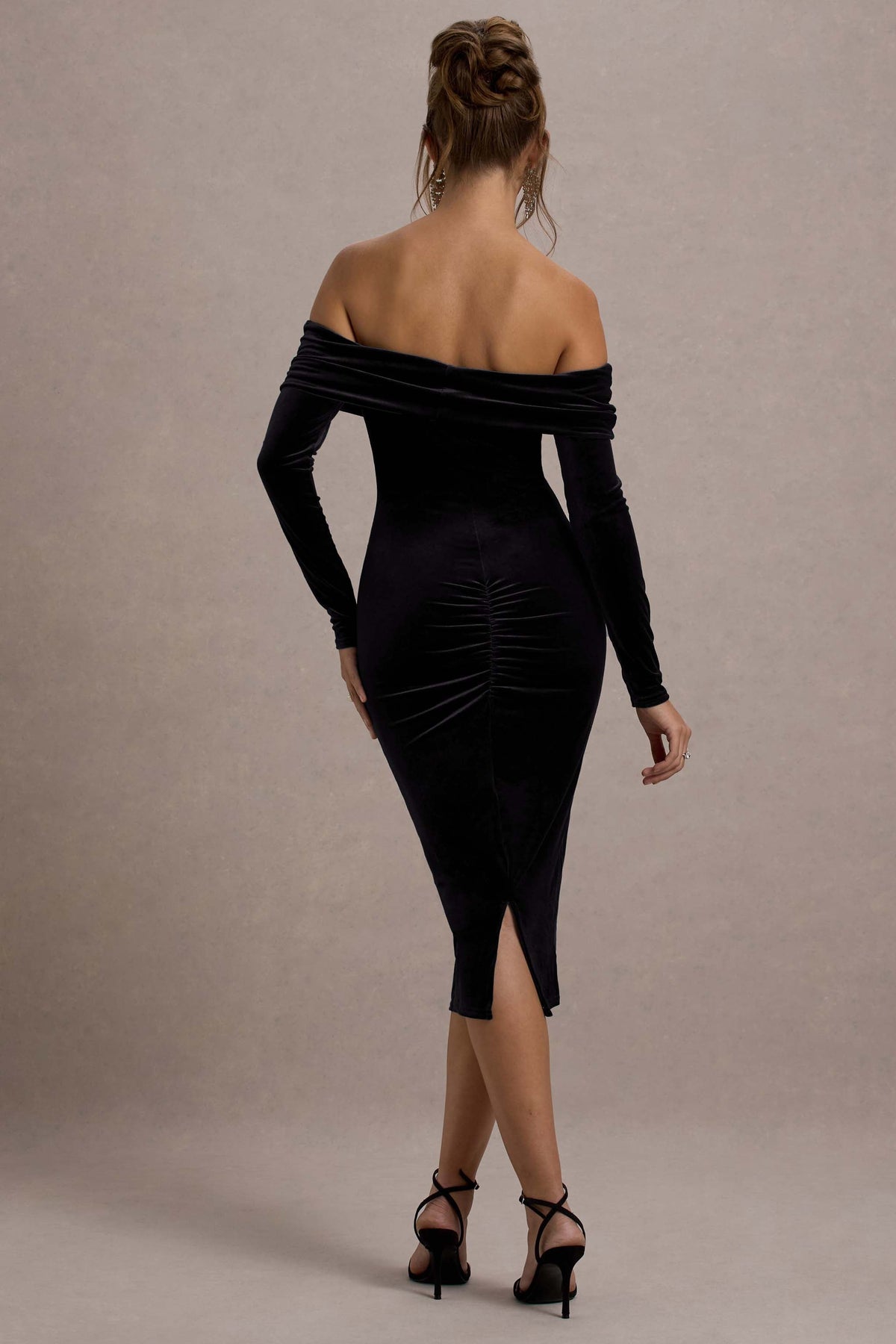 Compliment | Zwarte Velours Bardot Midi Jurk