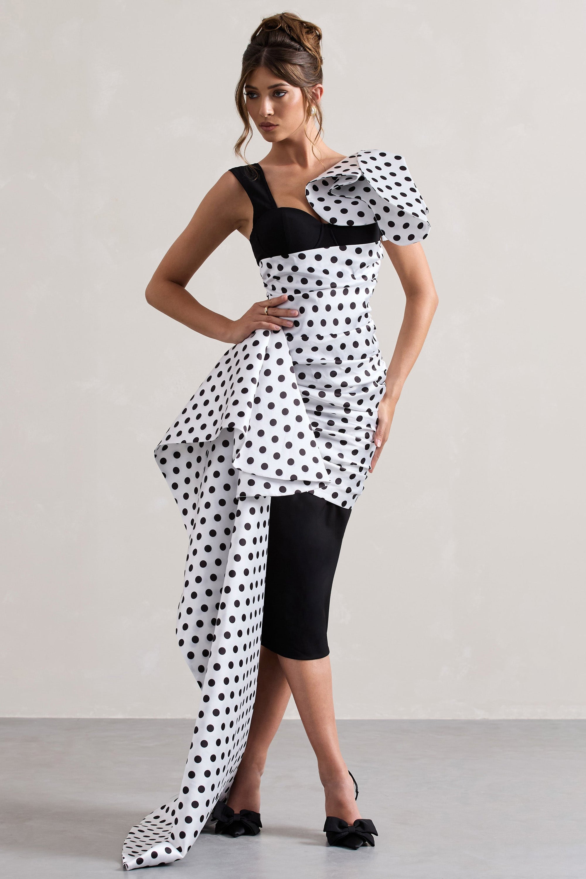 Unattainable | Zwarte Stippen Print Overslag Midi Jurk Volumineuze Drapering