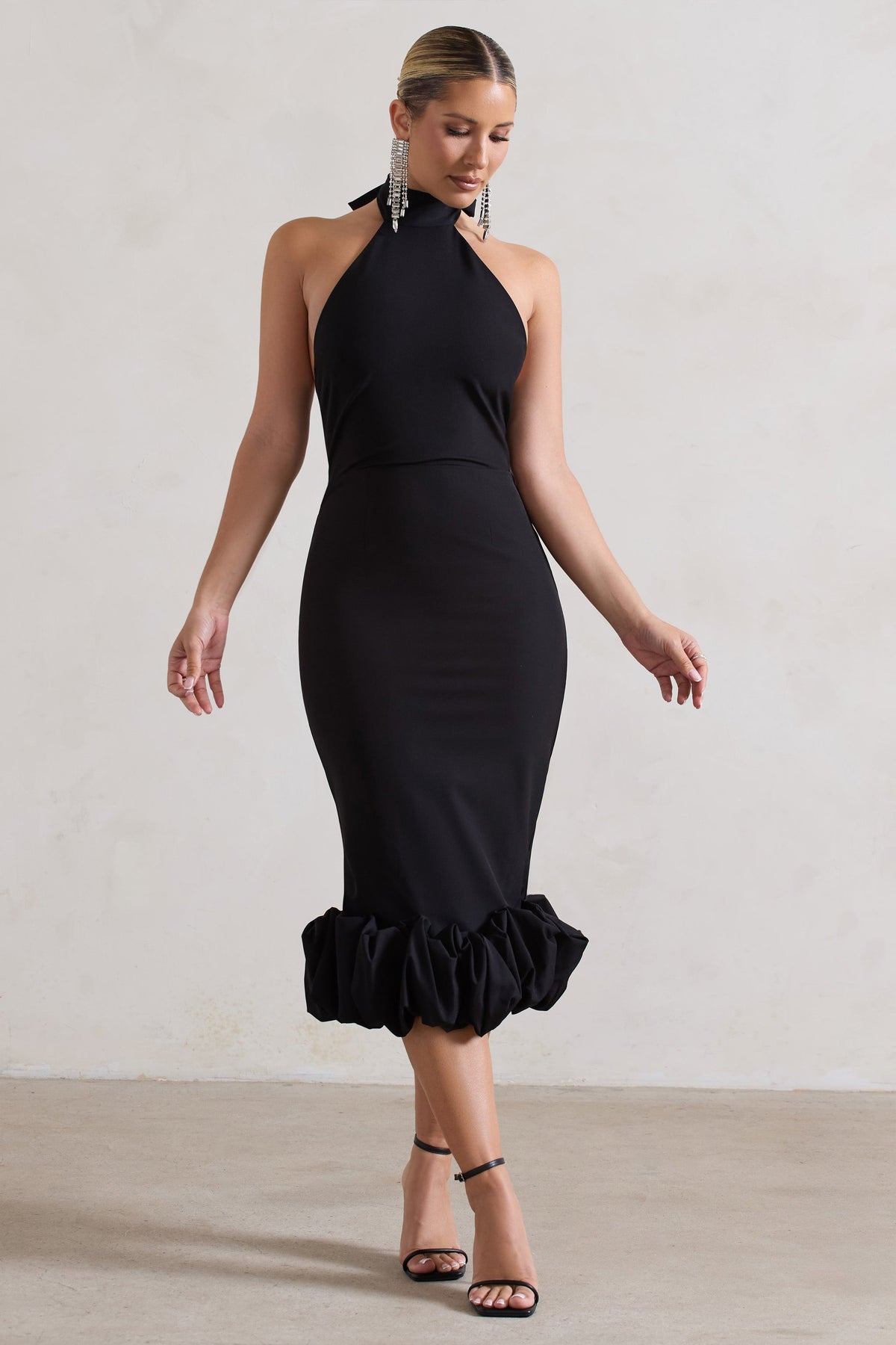 Ashton | Zwarte Midi Jurk met Hoge Halslijn en Ruches Zoom