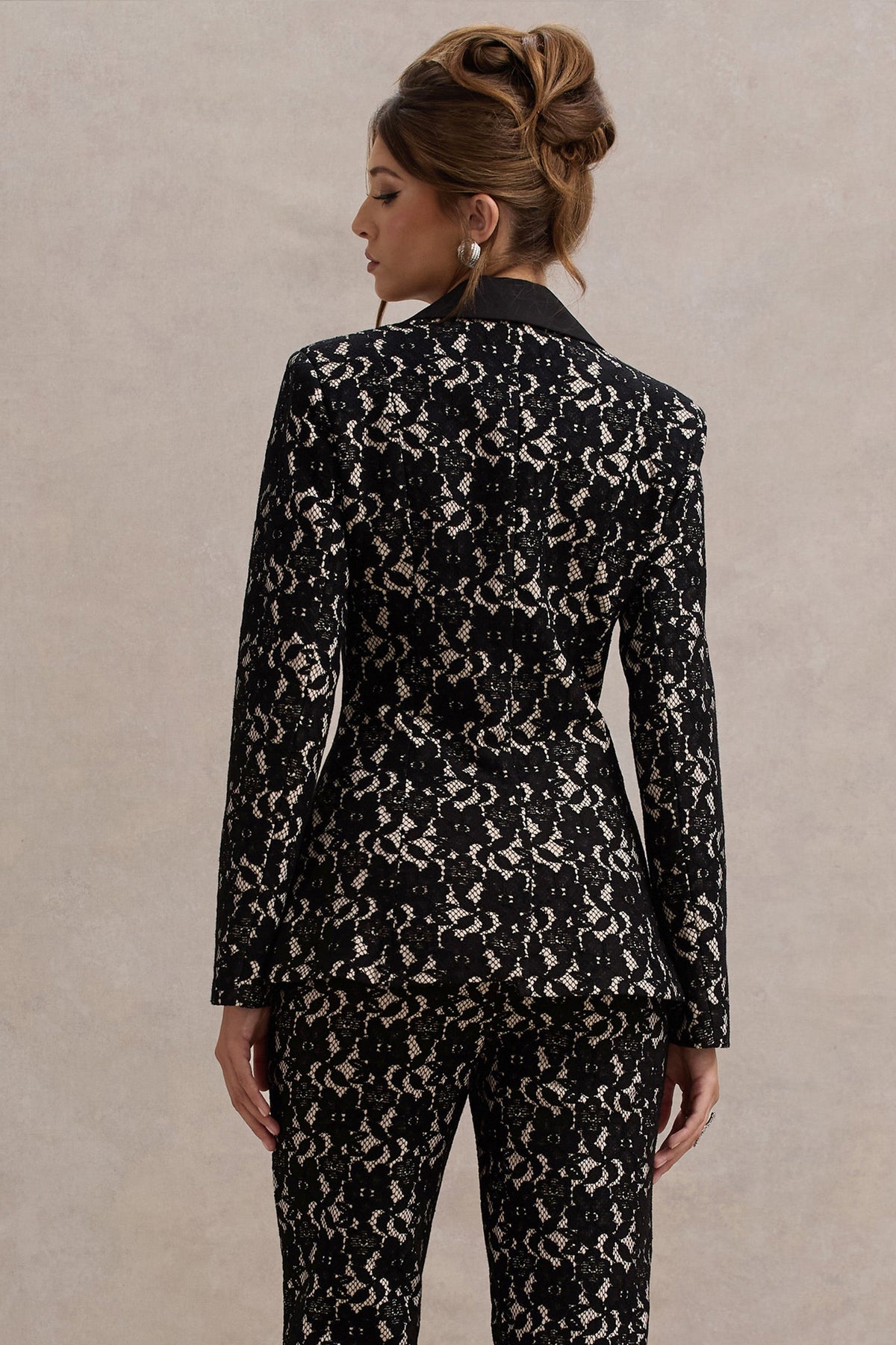 Kennedy | Zwarte Kant Getailleerde Blazer
