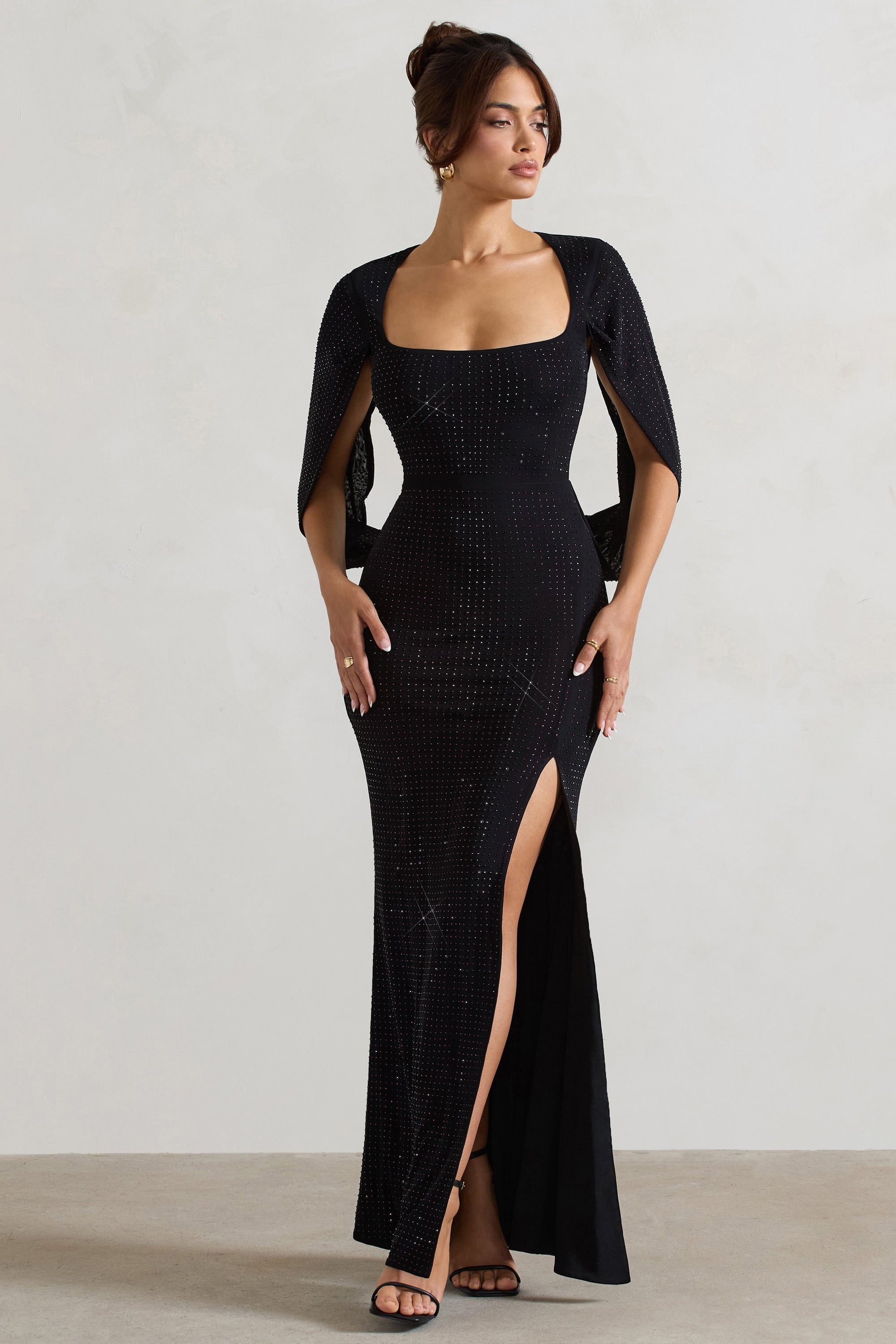 Broadway | Zwarte Versierde Fishtail Maxi Jurk Met Cape Mouwen