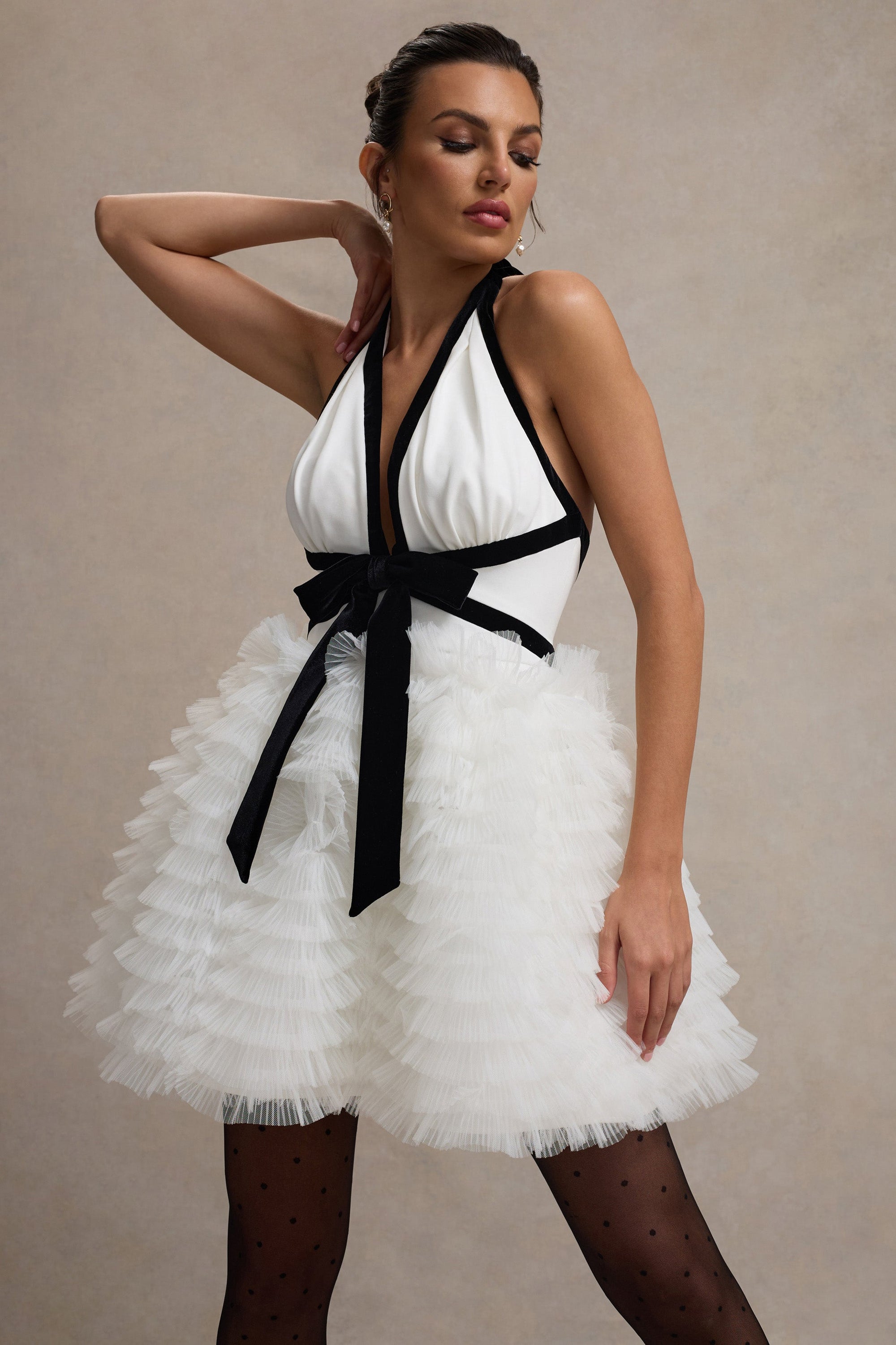 Eclair | Zwart-Witte Mini Jurk Met Diepe V‑Hals En Tulle Rok