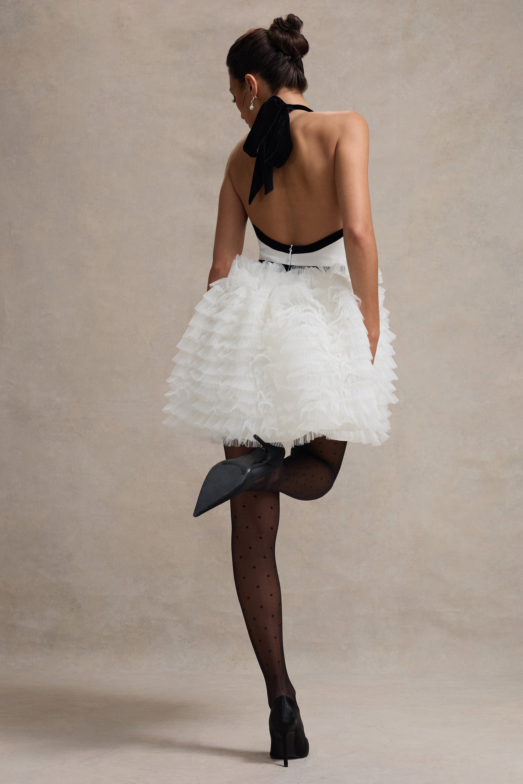 Eclair | Zwart-Witte Mini Jurk Met Diepe V‑Hals En Tulle Rok