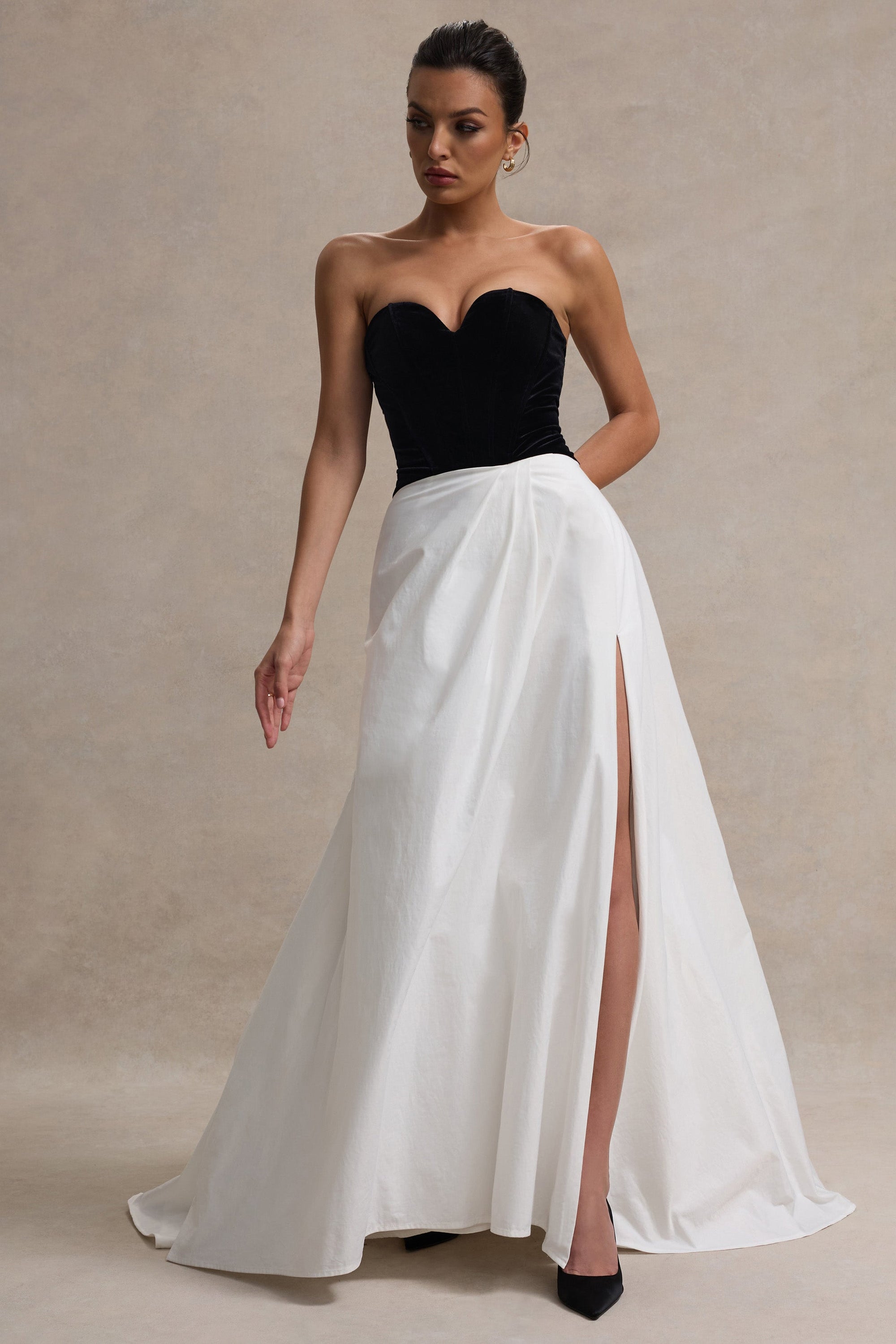 Lucienne | Zwarte & Crème Sweetheart Korset Maxi Jurk Met Split