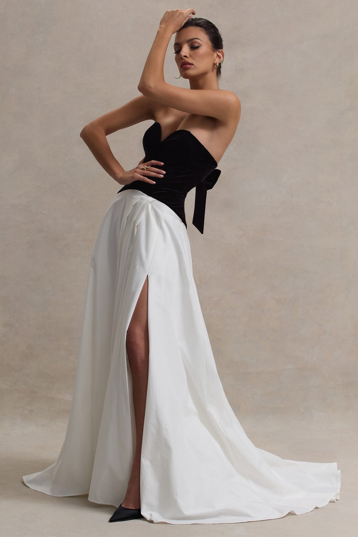 Lucienne | Zwarte & Crème Sweetheart Korset Maxi Jurk Met Split