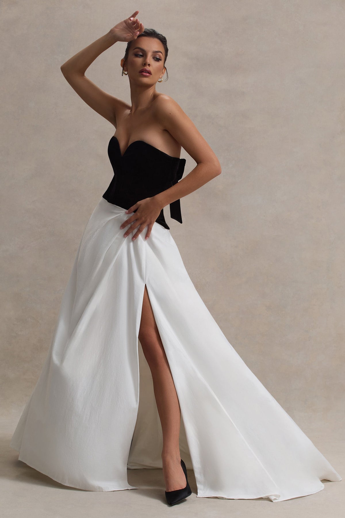 Lucienne | Zwarte & Crème Sweetheart Korset Maxi Jurk Met Split