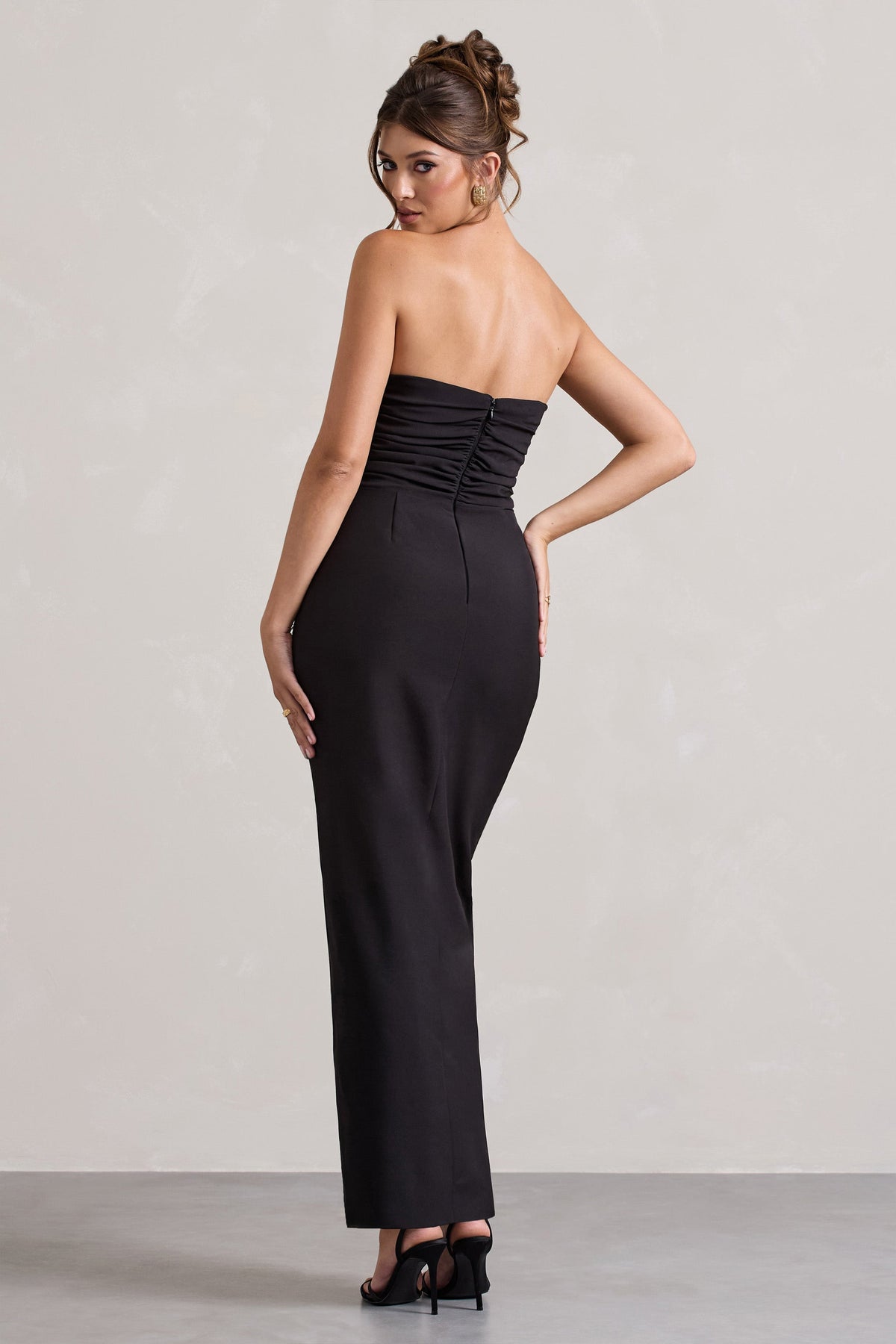 Chosen | Zwart Bandeau-Wrap Maxi Jurk Met Veren Rand