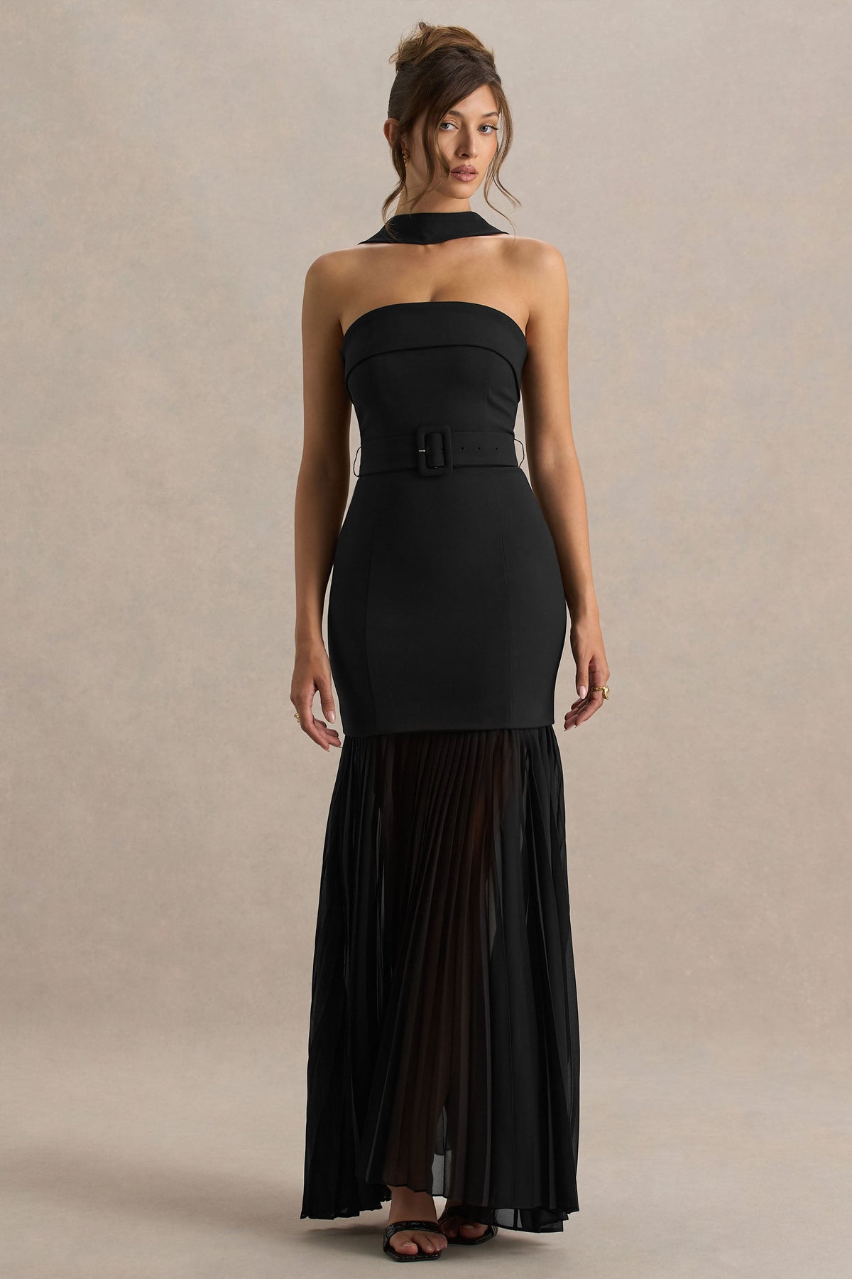 Jaquetta | Zwarte Maxi Jurk Met Geplooide Chiffon Rok En Riem