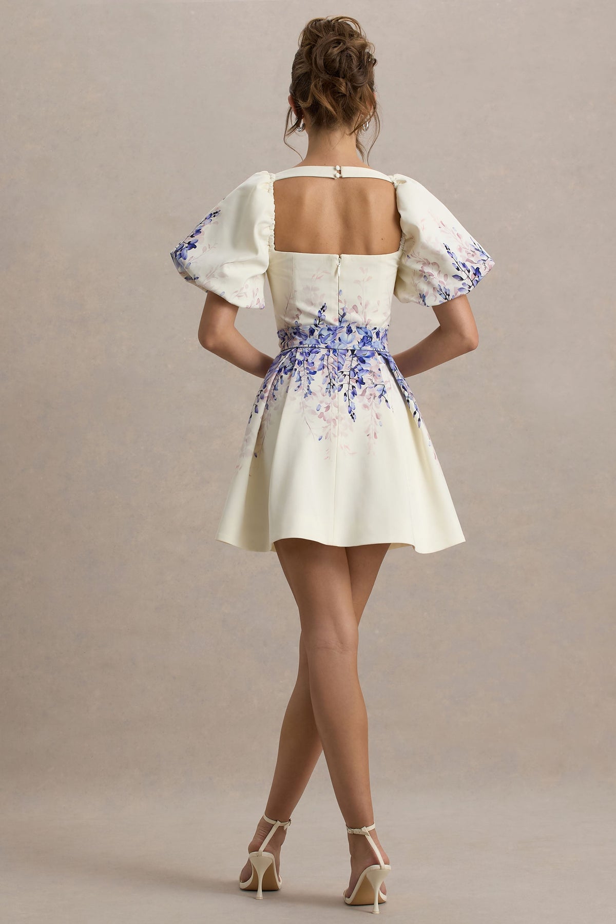 uploaded_image_0_5hr1y