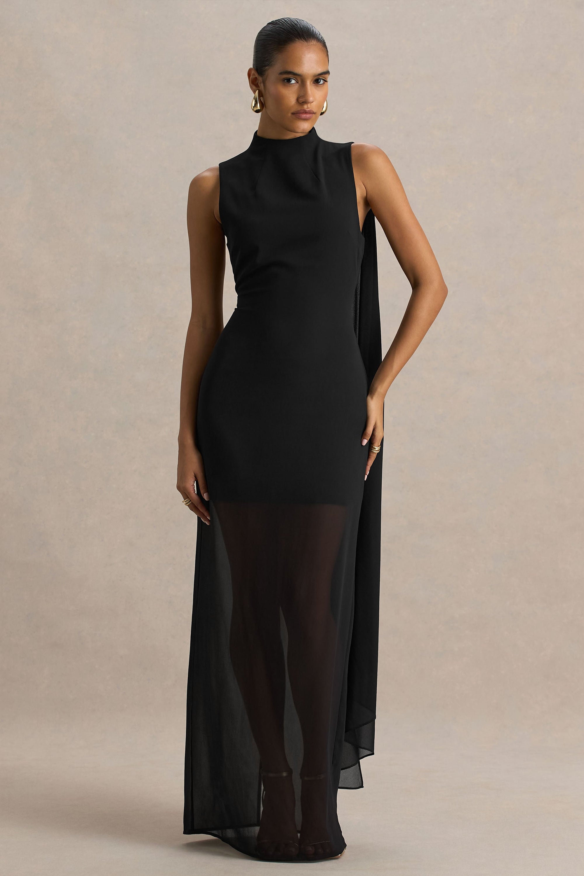 Unpredictable | Zwarte Hoge Hals Maxi Jurk Met Rug Cape Detail
