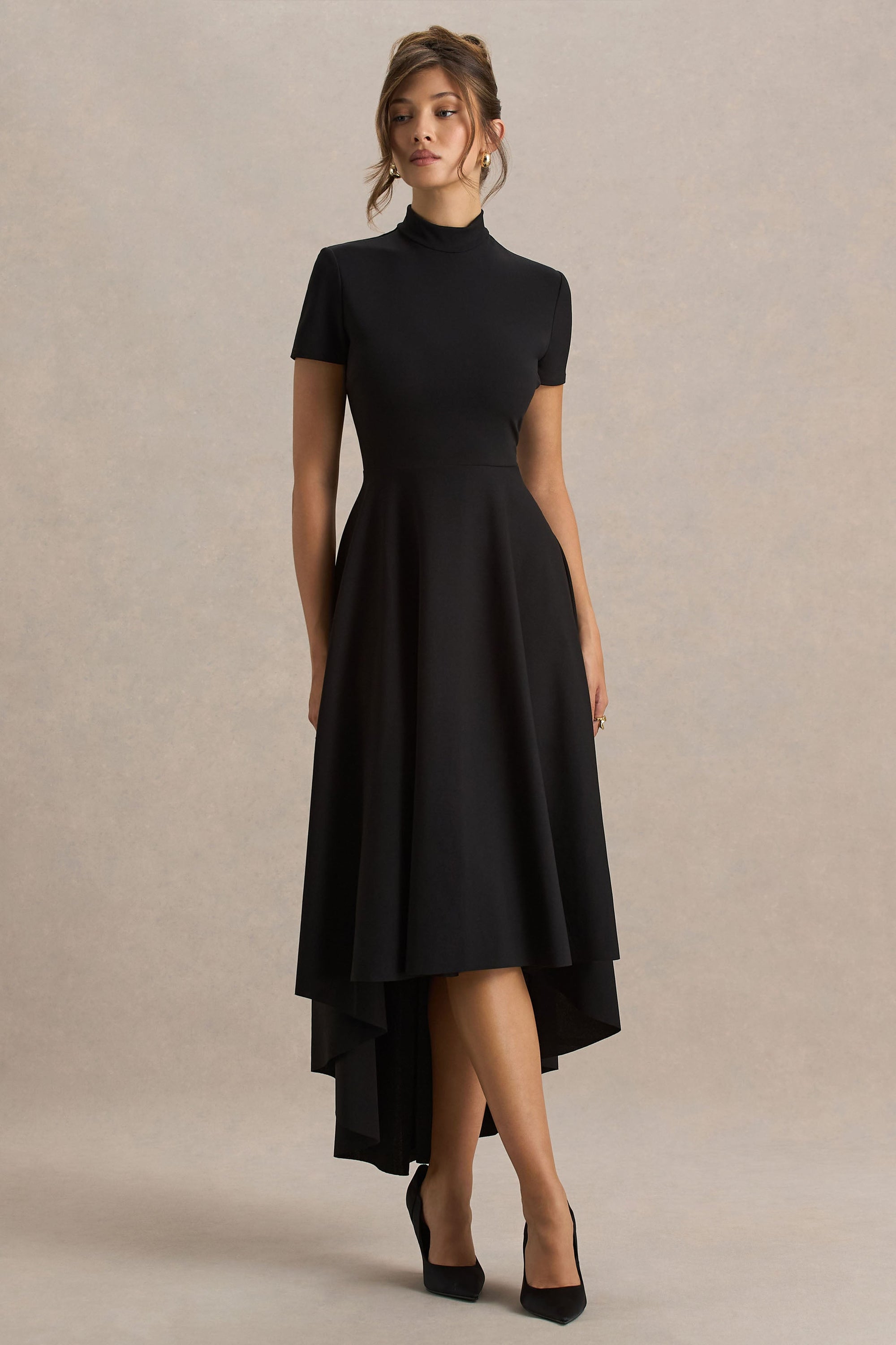 Bellona | Zwart Hoog-Lage Midi Jurk Met Hoge Hals