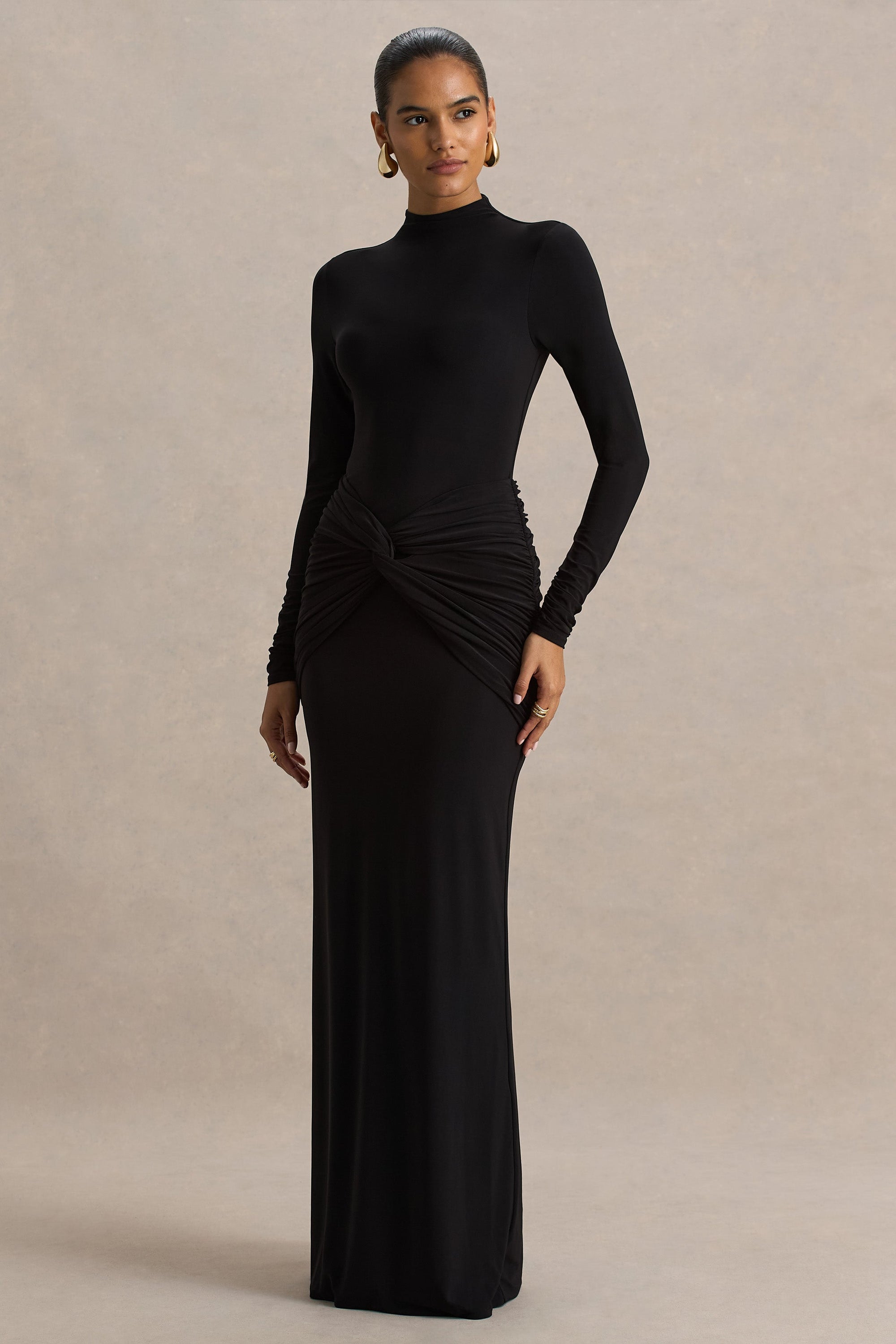 Alula | Zwarte Hoge Hals Maxi Jurk Met Twist Detail