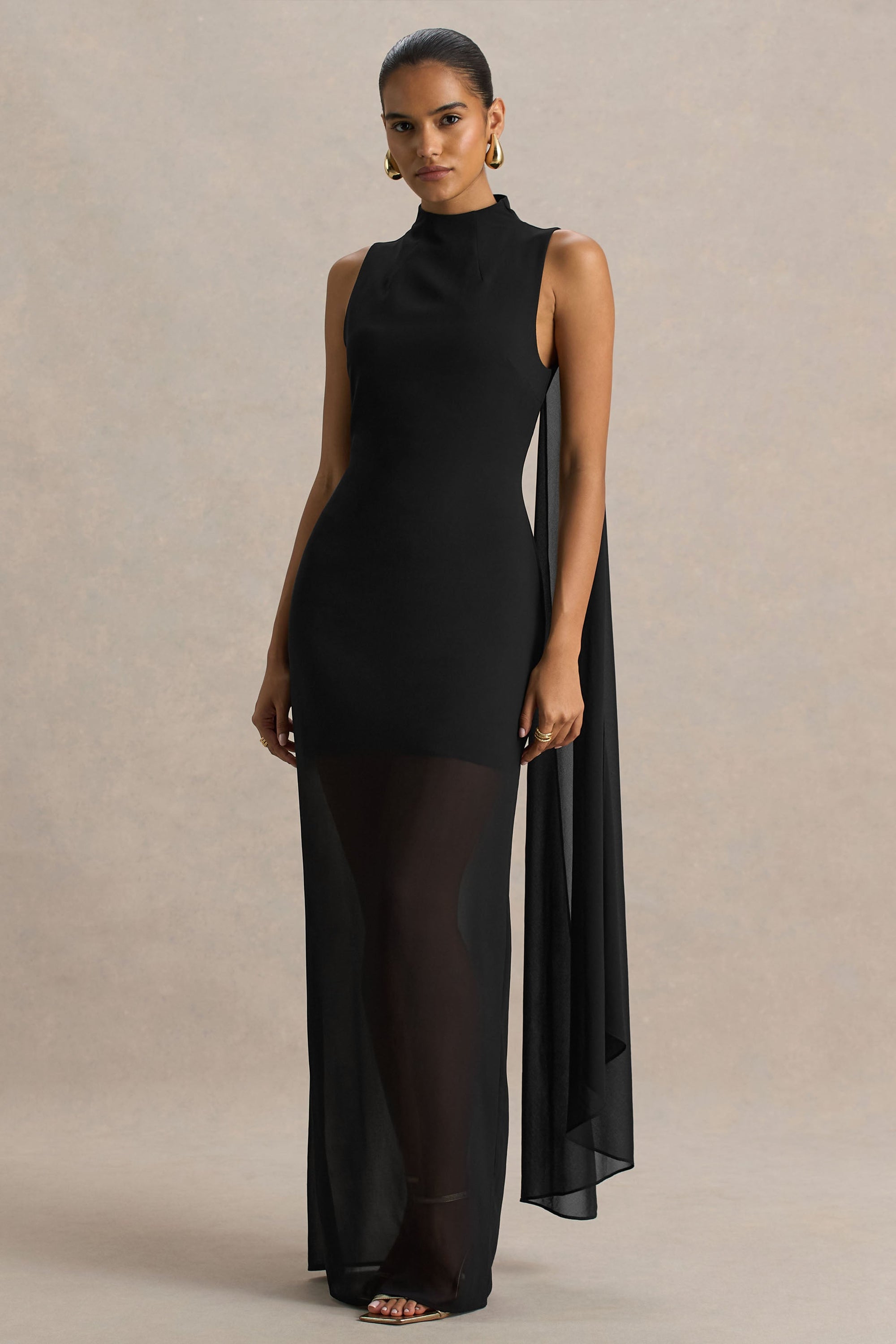 Unpredictable | Zwarte Hoge Hals Maxi Jurk Met Rug Cape Detail