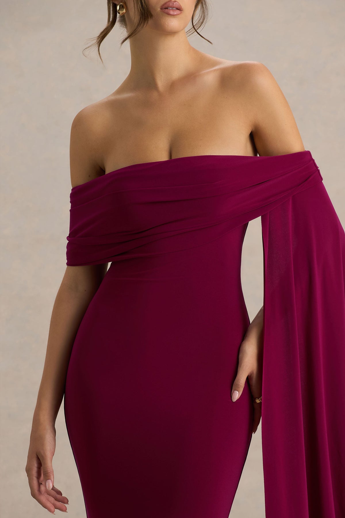 Saffina | Bordeaux Bardot Hals Maxi Jurk Met Sjerp Detail