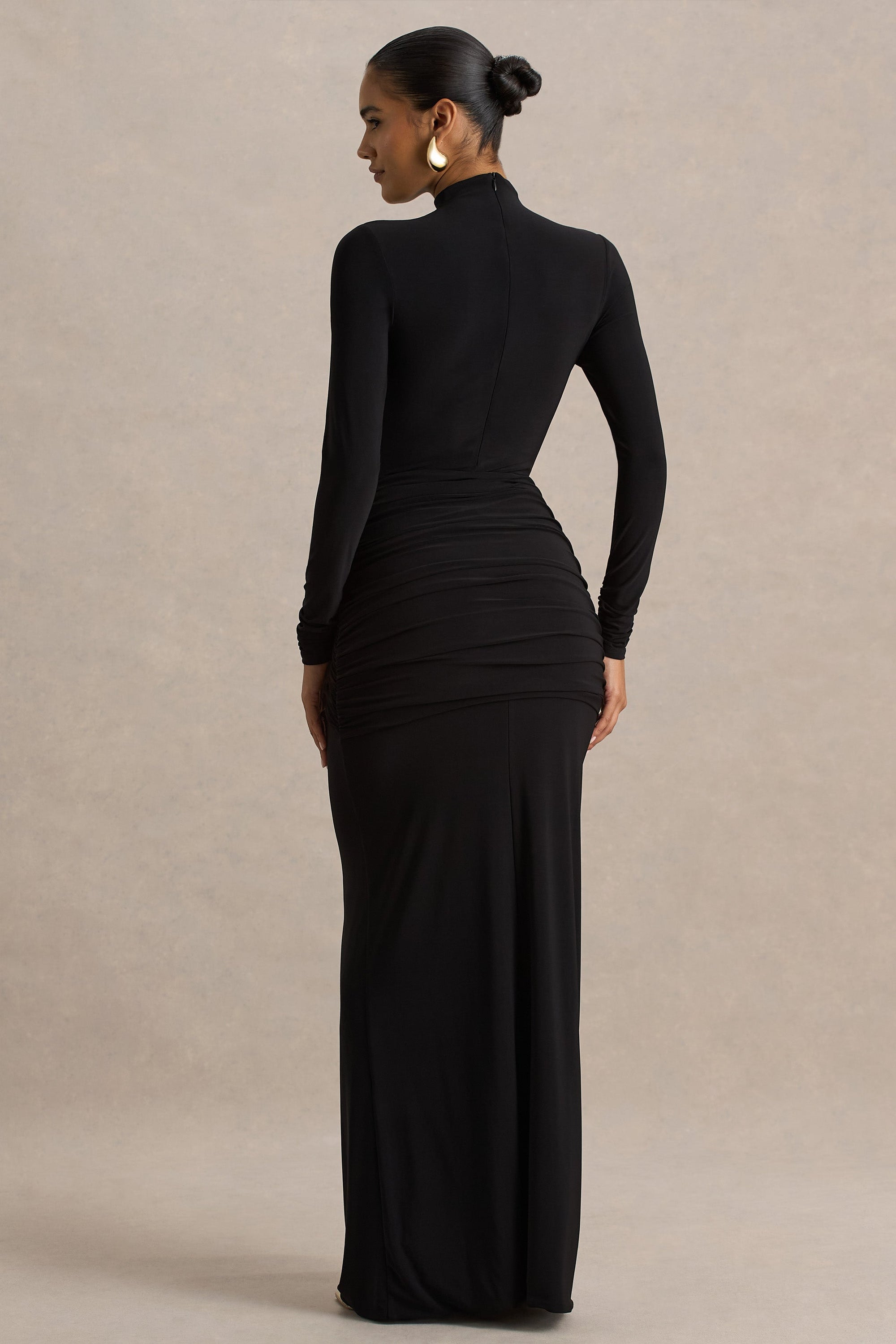 Alula | Zwarte Hoge Hals Maxi Jurk Met Twist Detail