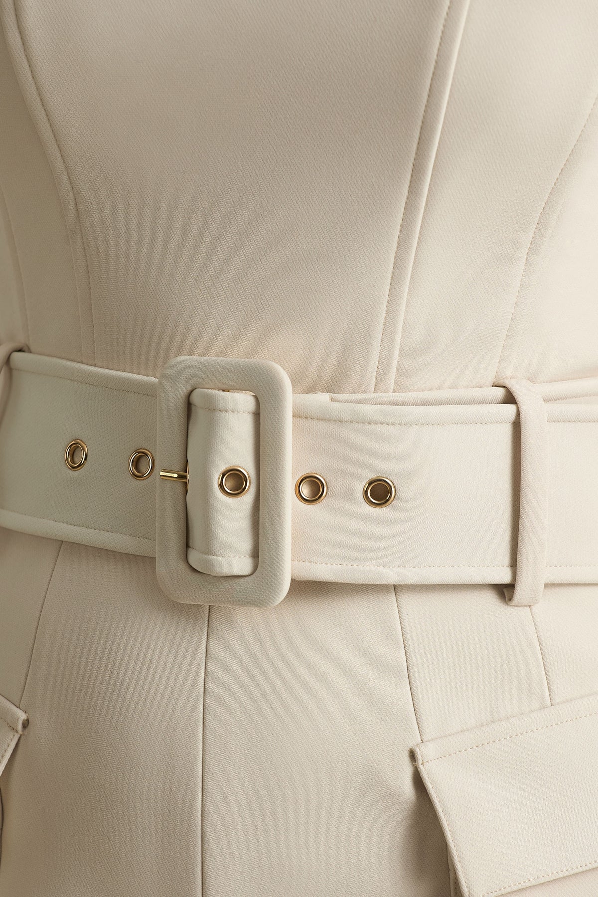 uploaded_image_4_7mc7r