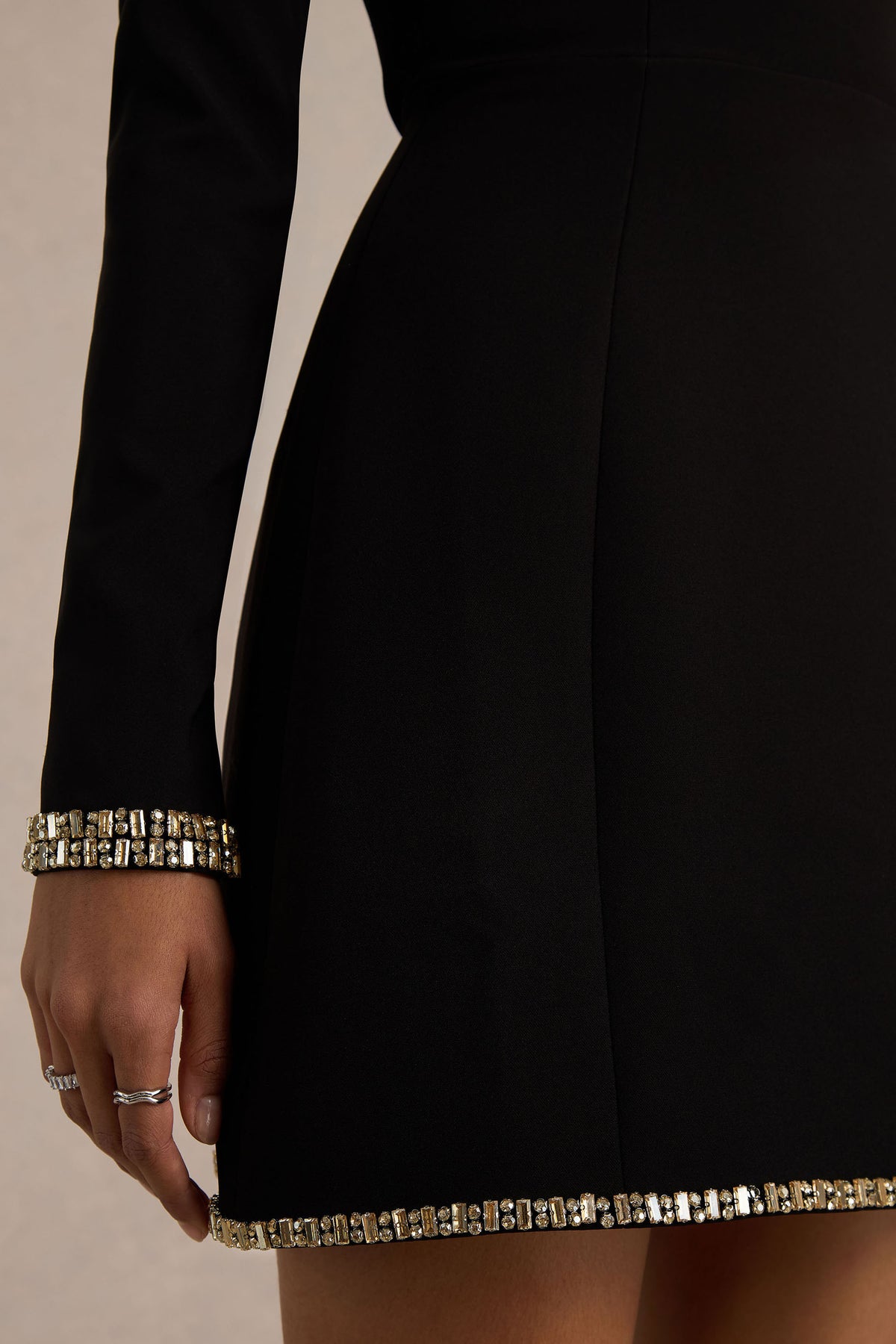 uploaded_image_4_8n4d8