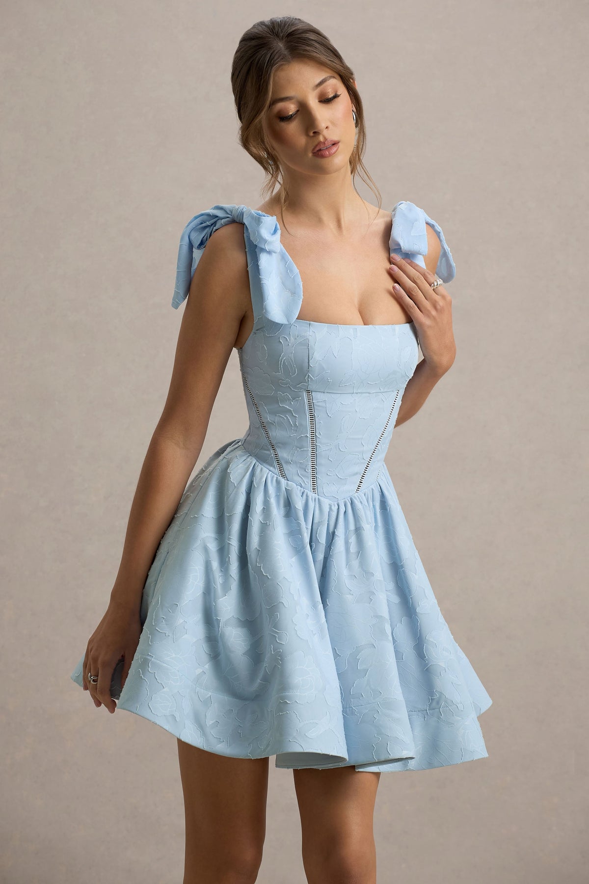 Bethani | Lichtblauwe Skater Mini Jurk Met Strikbandjes