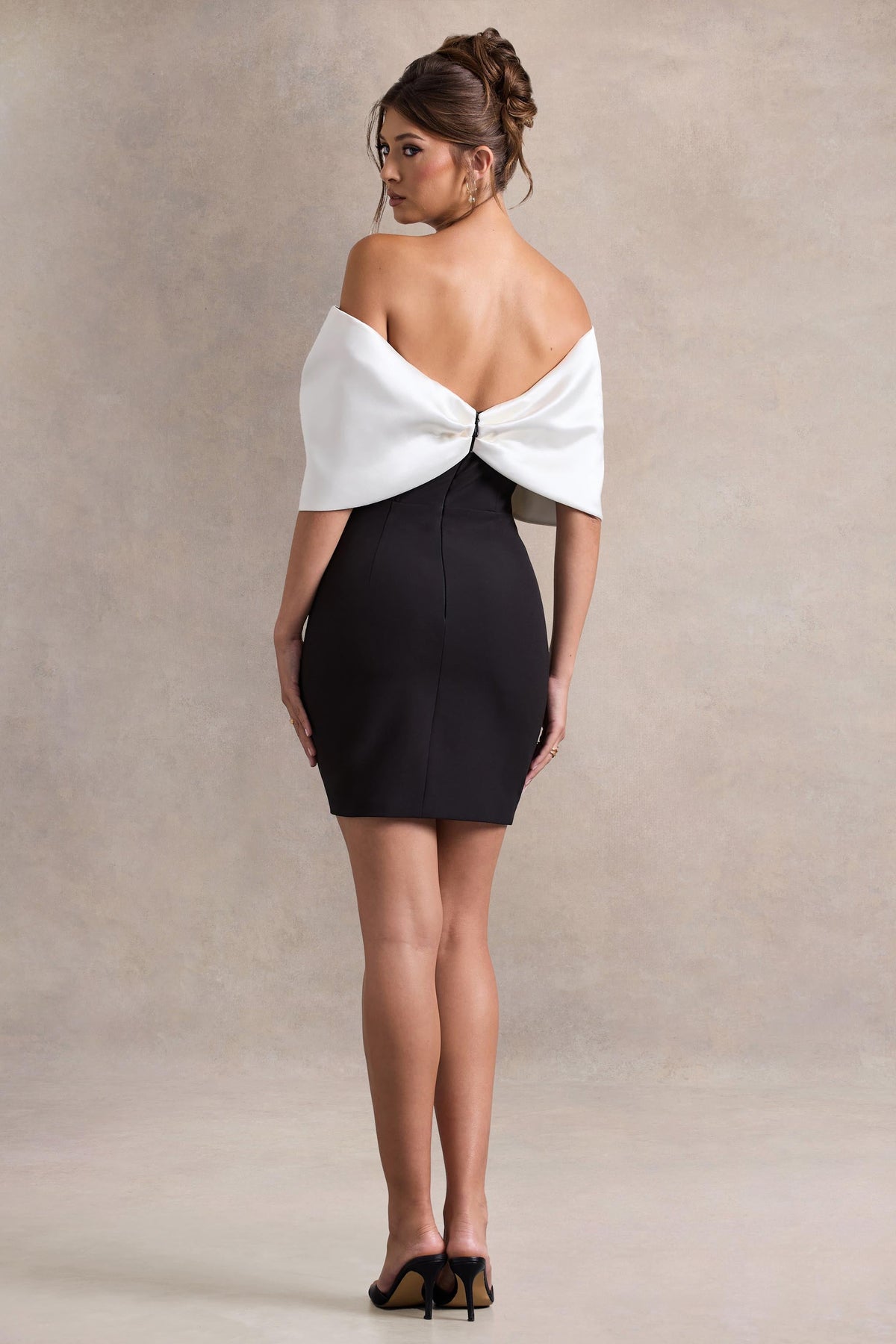 uploaded_image_4_eyubt