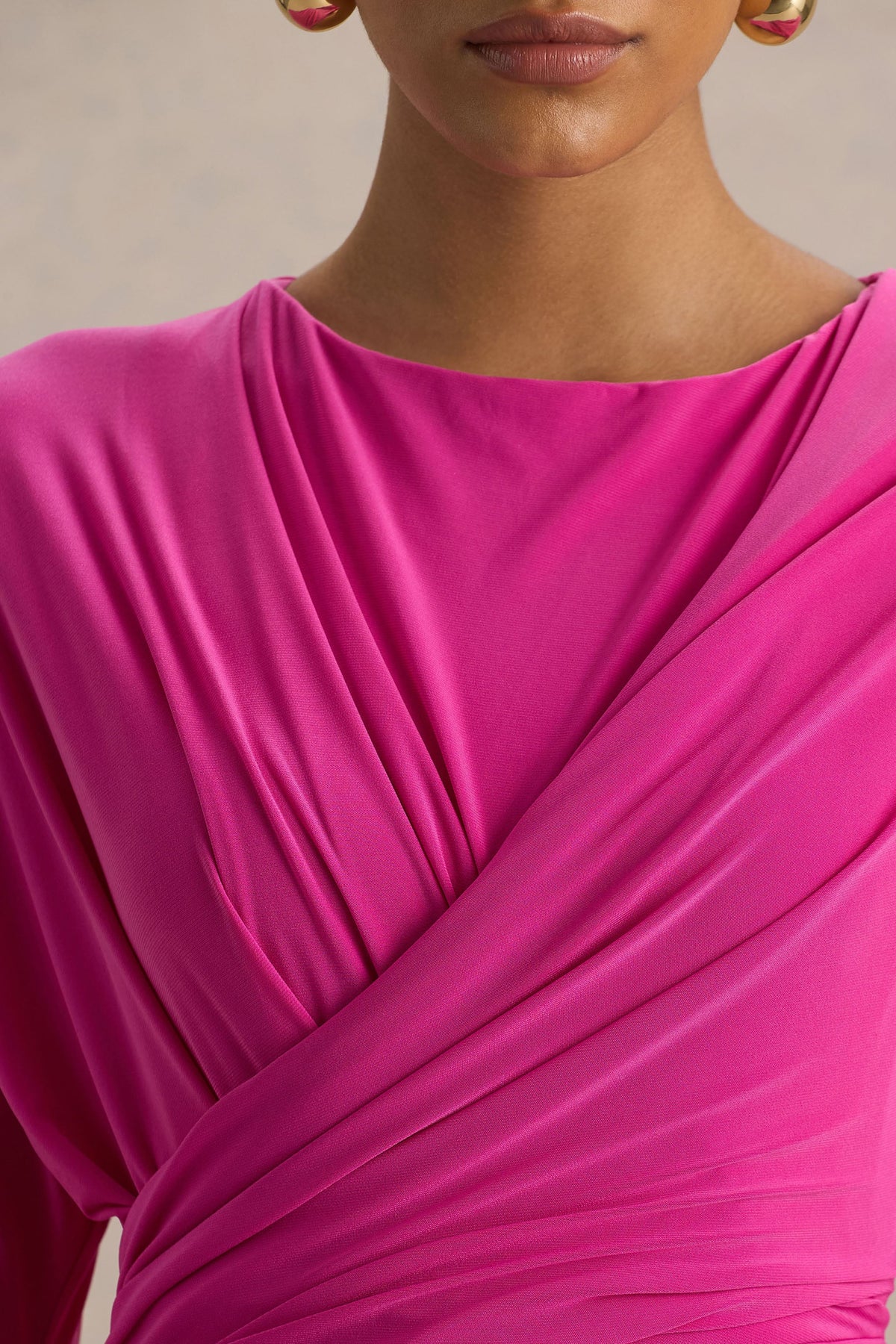 Regina | Felroze Slash Hals Draperend Maxi Jurk Met Overslag