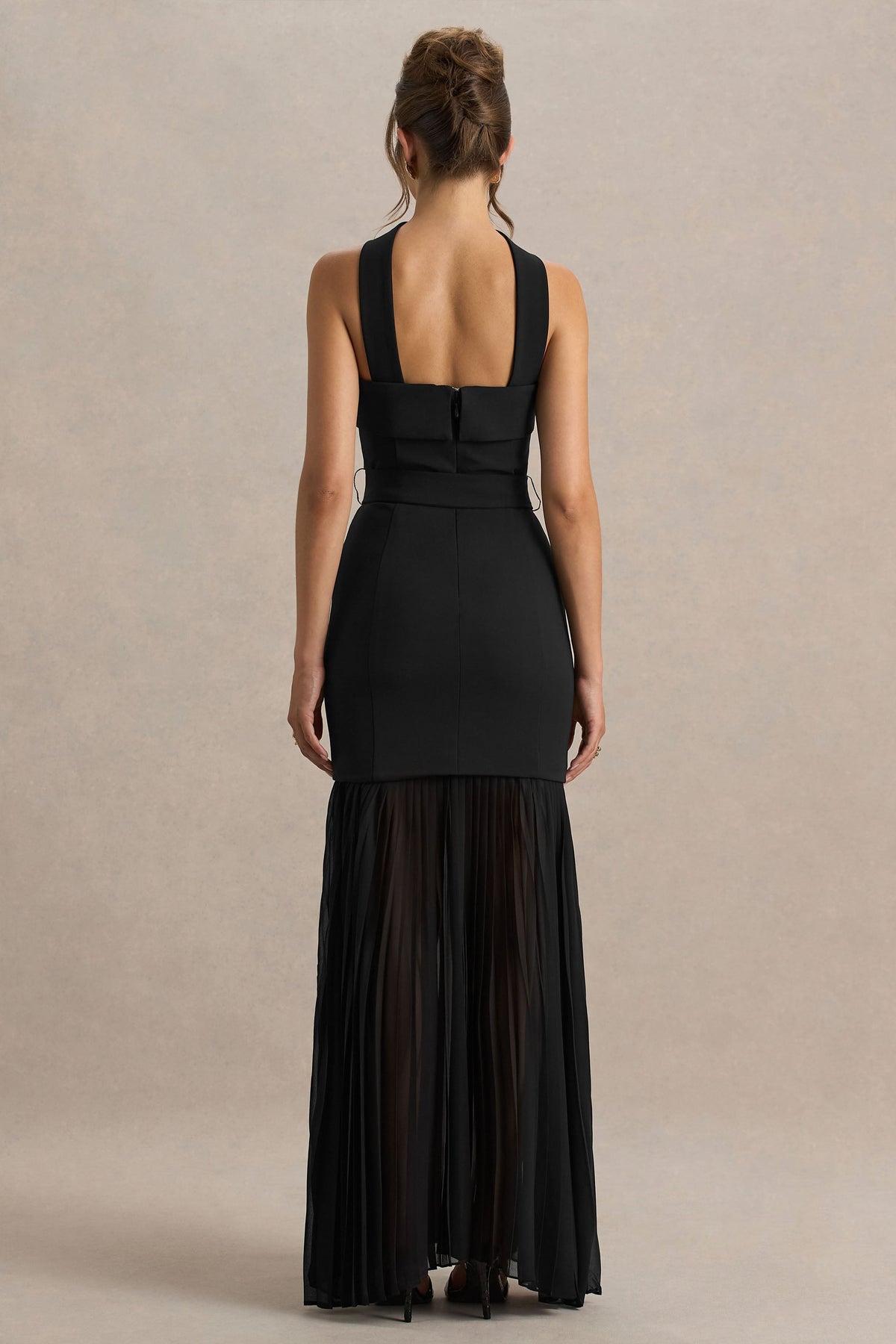 Jaquetta | Zwarte Maxi Jurk Met Geplooide Chiffon Rok En Riem