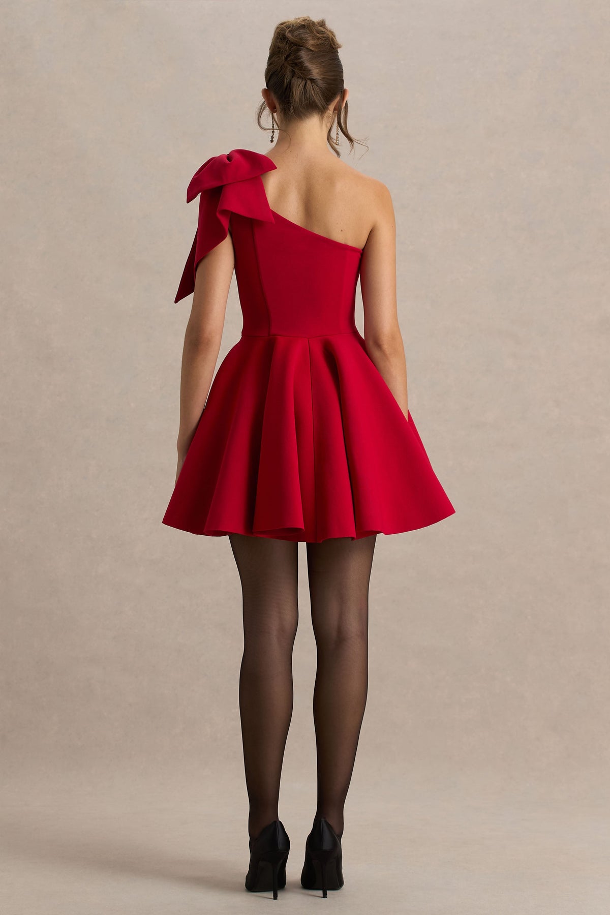 Prosperity | Rode Asymmetrische Hals Mini Jurk Met Strik Detail