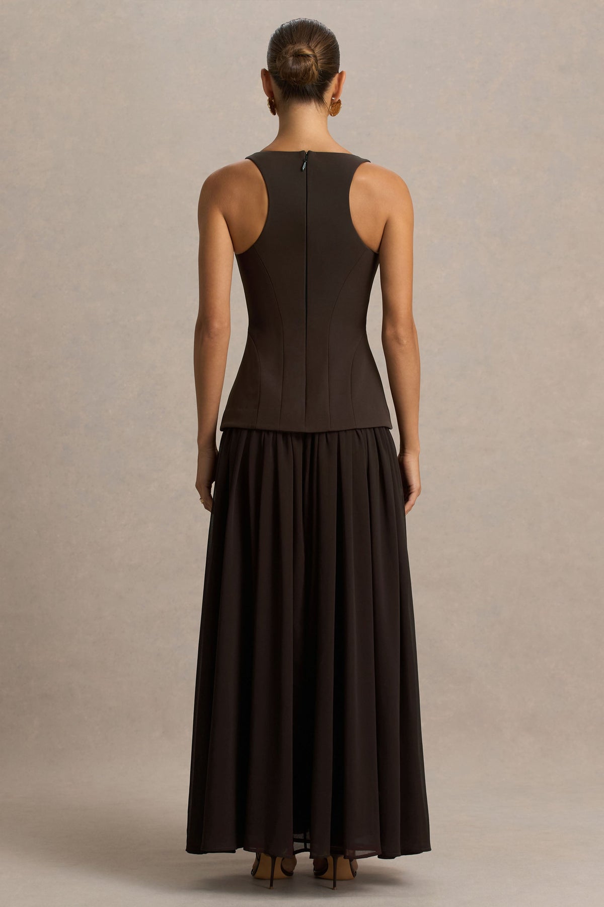 Kelly | Bruine Scoop‑Nek Maxijurk Met Mesh En Geplooide Details